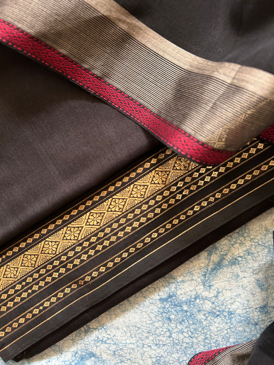 handwoven maheshwari dupatta -beige gold