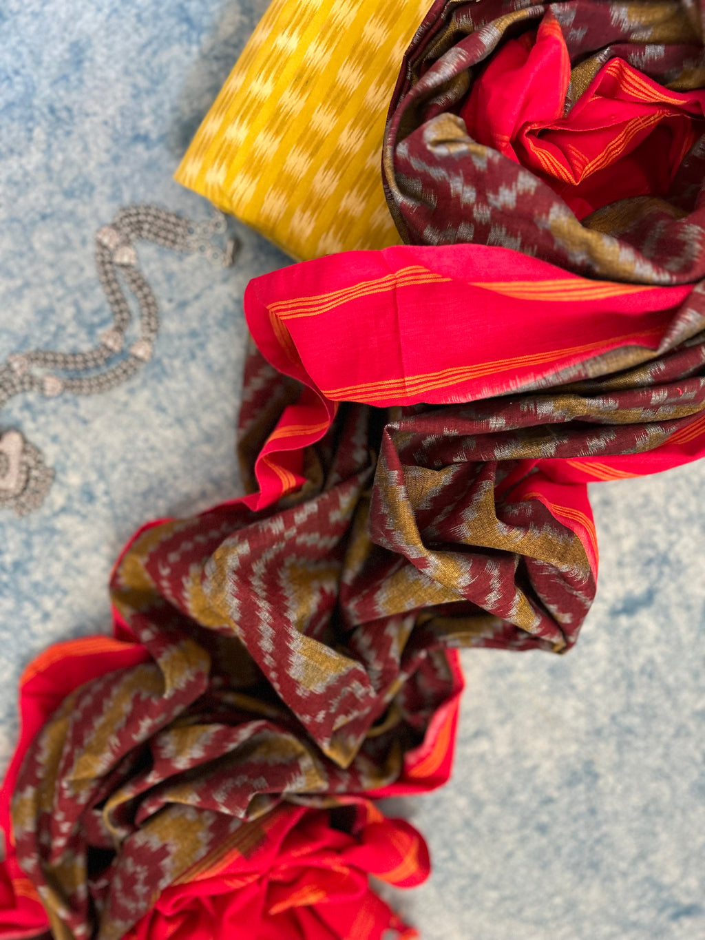 Handwoven Double Ikat Kurta Telia Dupatta Set
