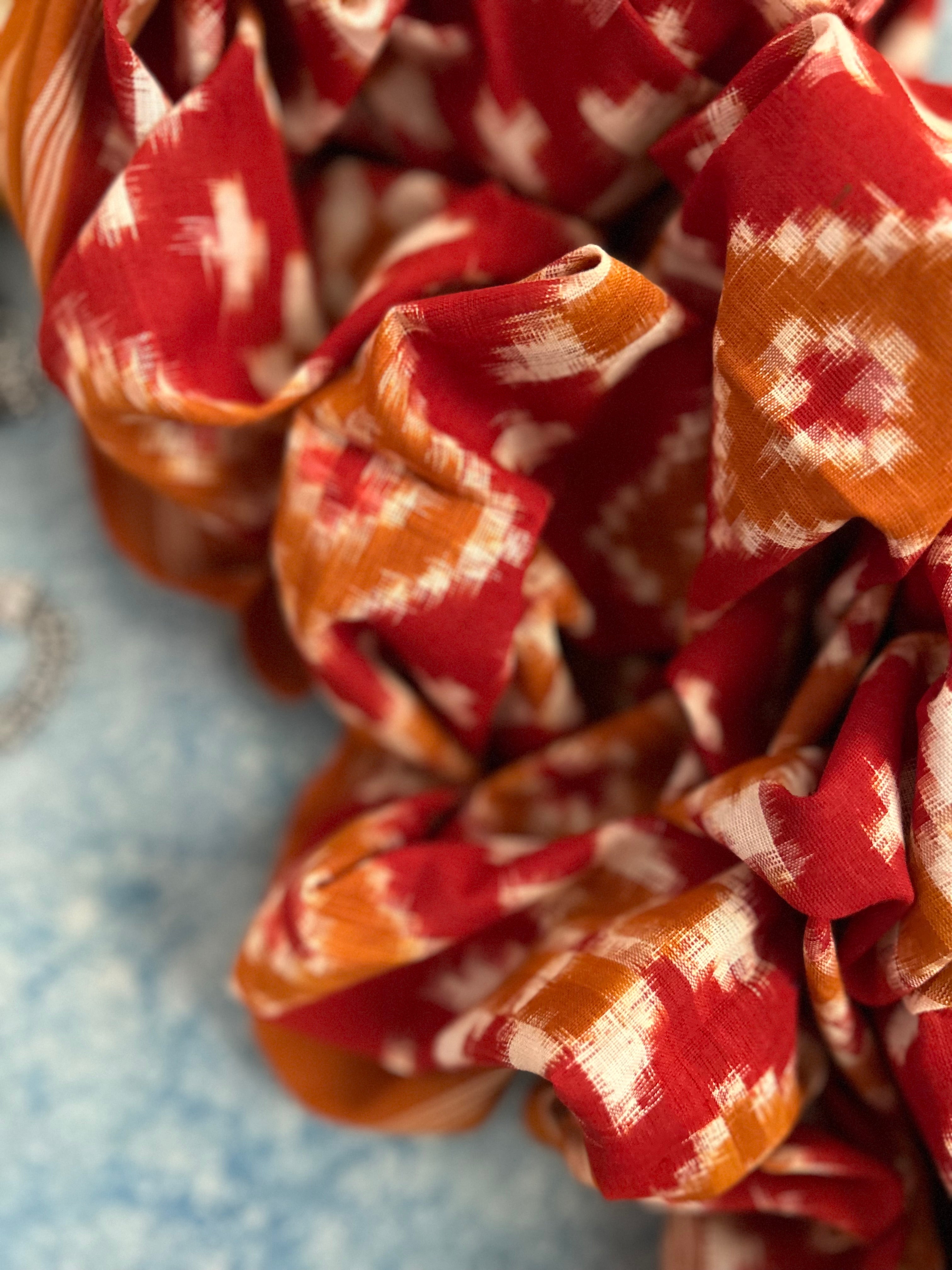 Handwoven Double Ikat Kurta Telia Dupatta Set