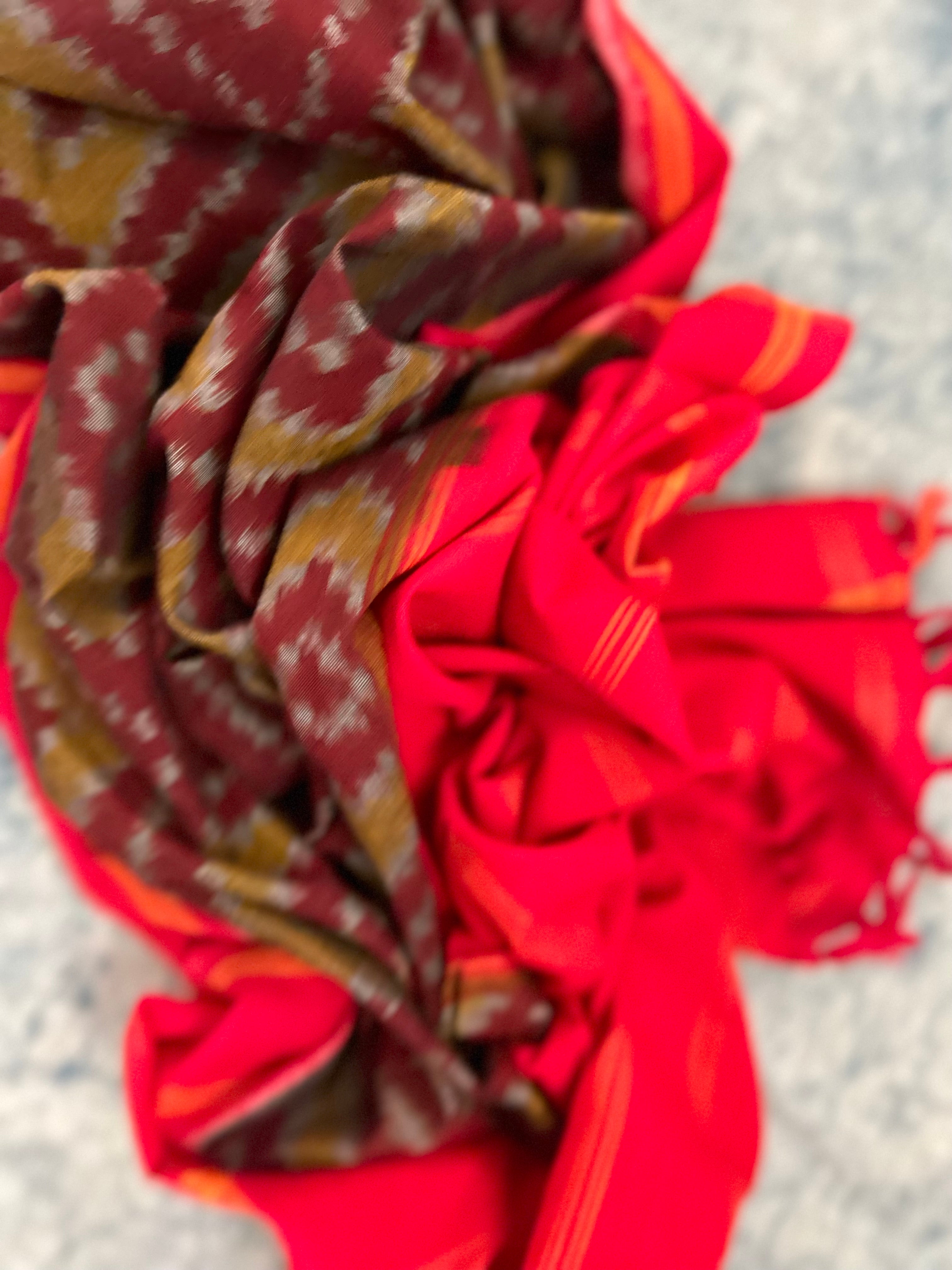 Handwoven Double Ikat Kurta Telia Dupatta Set