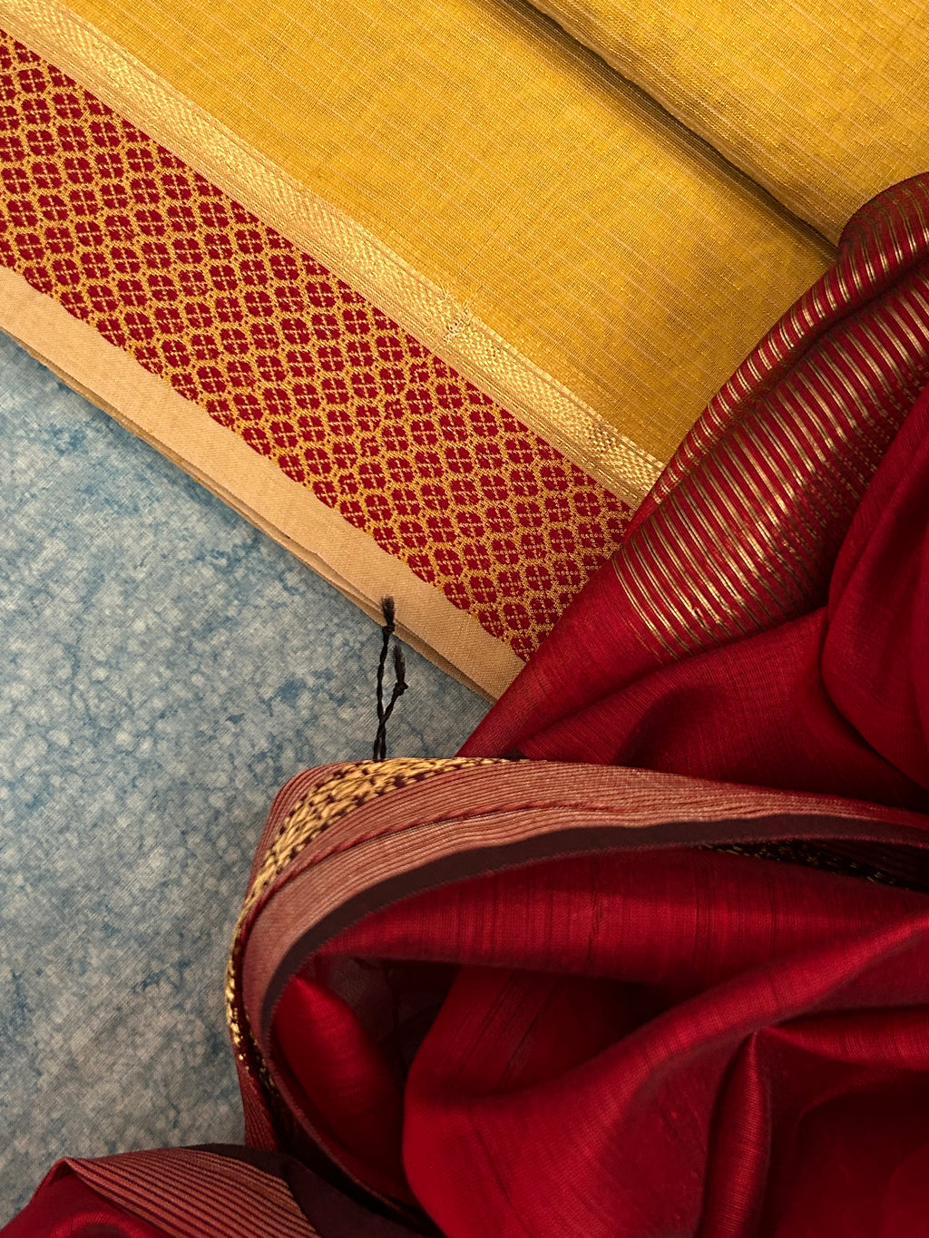 Handwoven Maheshwari Kurta Dupatta Set