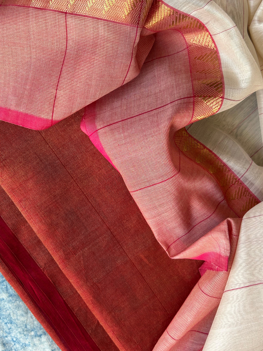 Handwoven Maheshwari Kurta Dupatta Set - Red & Ivory