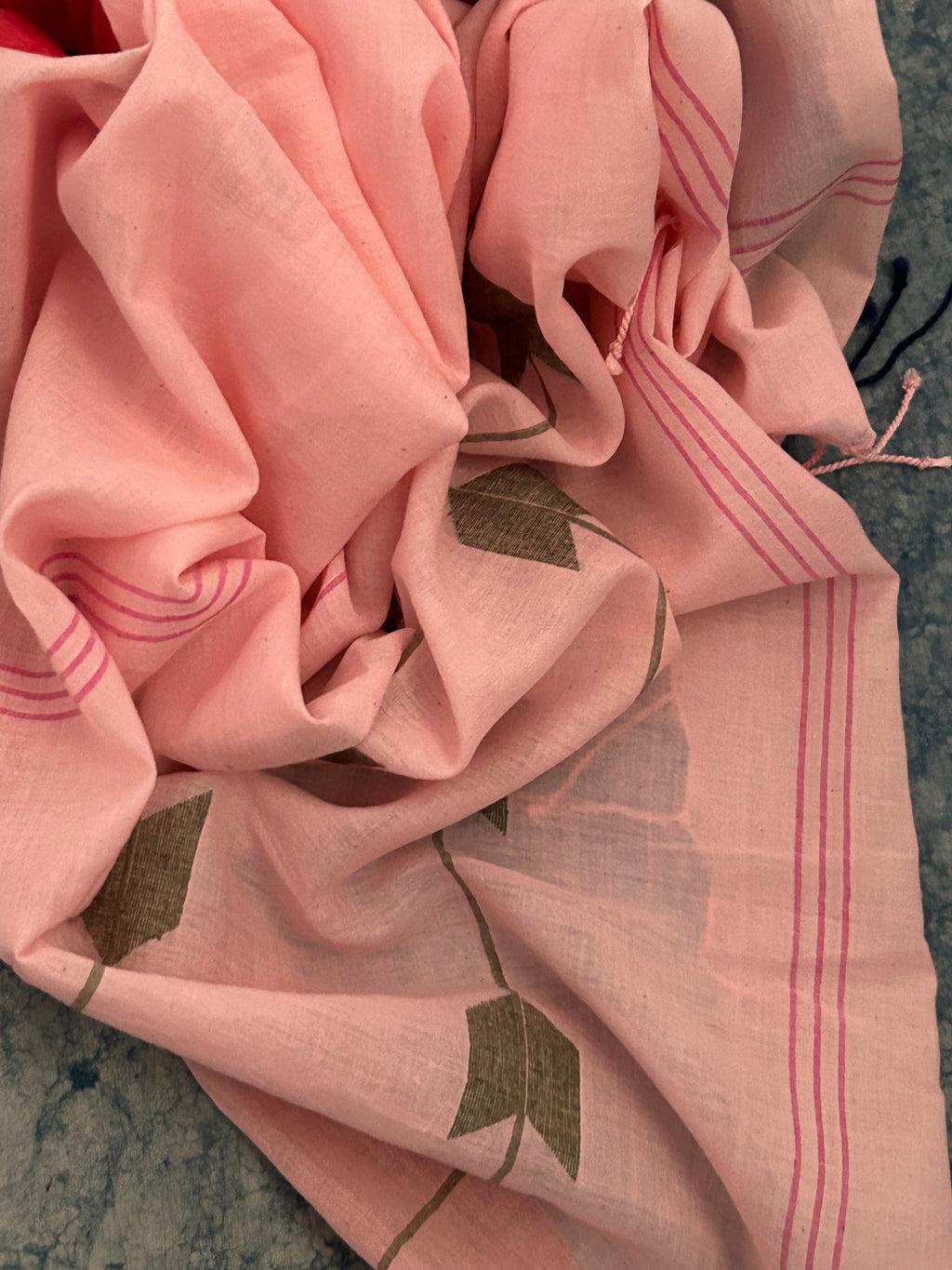 Dahlia - Handwoven Bengal Jamdani Kurta Dupatta set