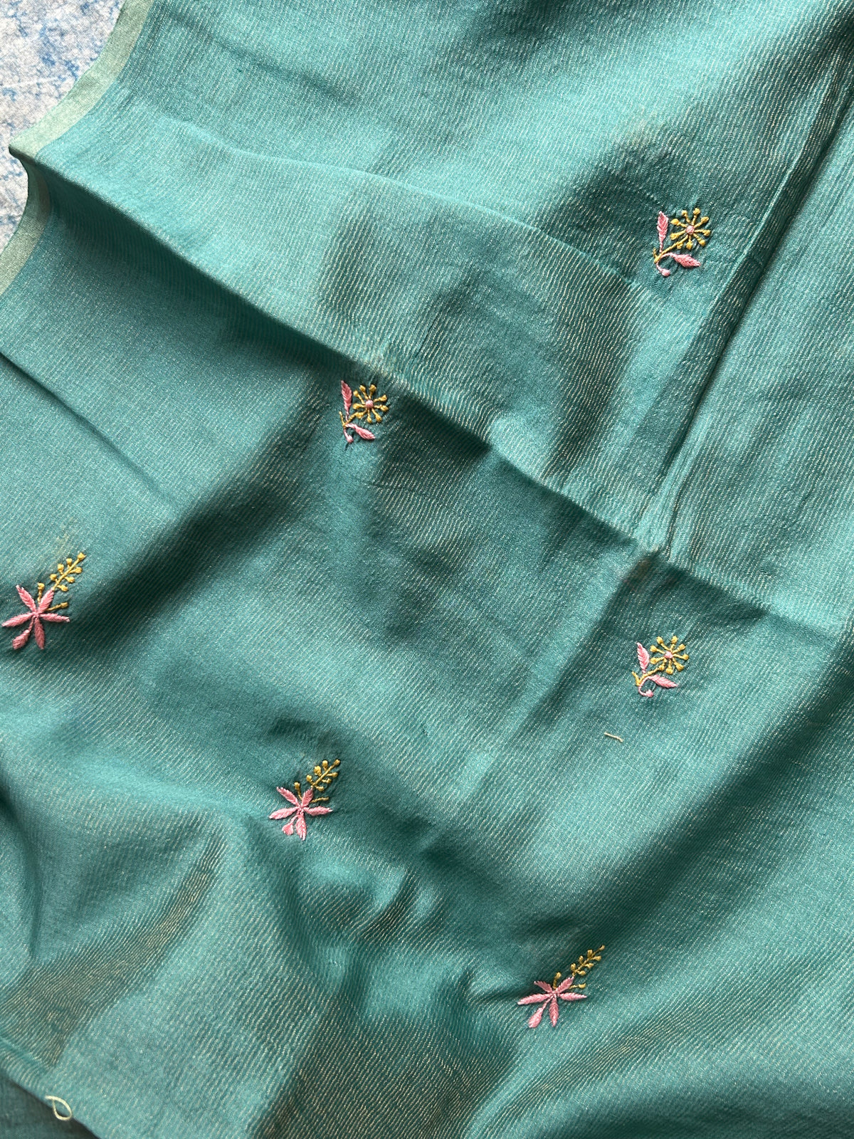 Amruta - Handwoven Chikankari Work Maheshwari Tissue Set