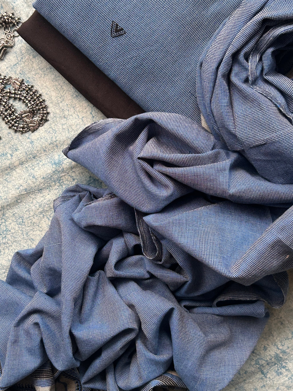Neelambar - Handwoven Bhujodi Set