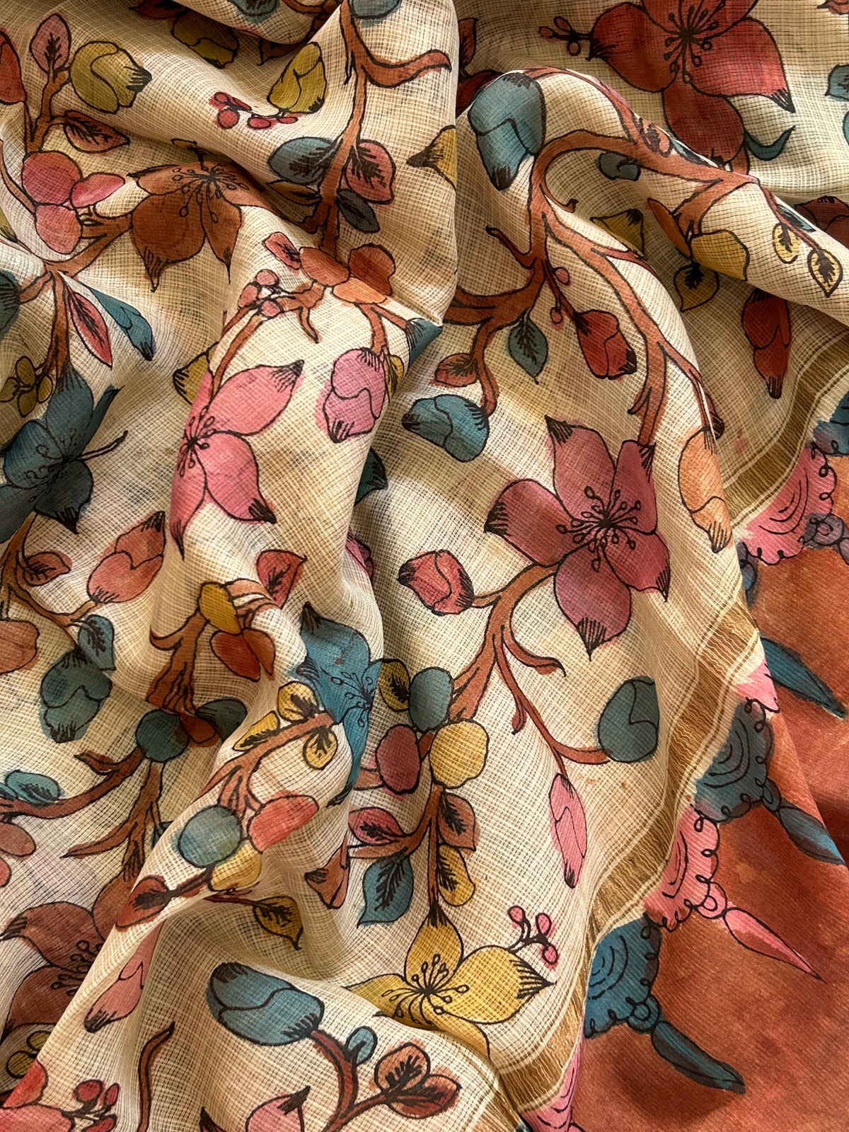 Sakshi -Handwoven Hand-drawn Handpainted Pen Kalamkari Dupatta