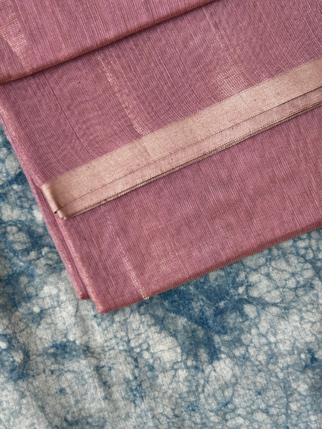 Handwoven Maheshwari Tissue Kurta Dupatta Set -  Lavender & Gold