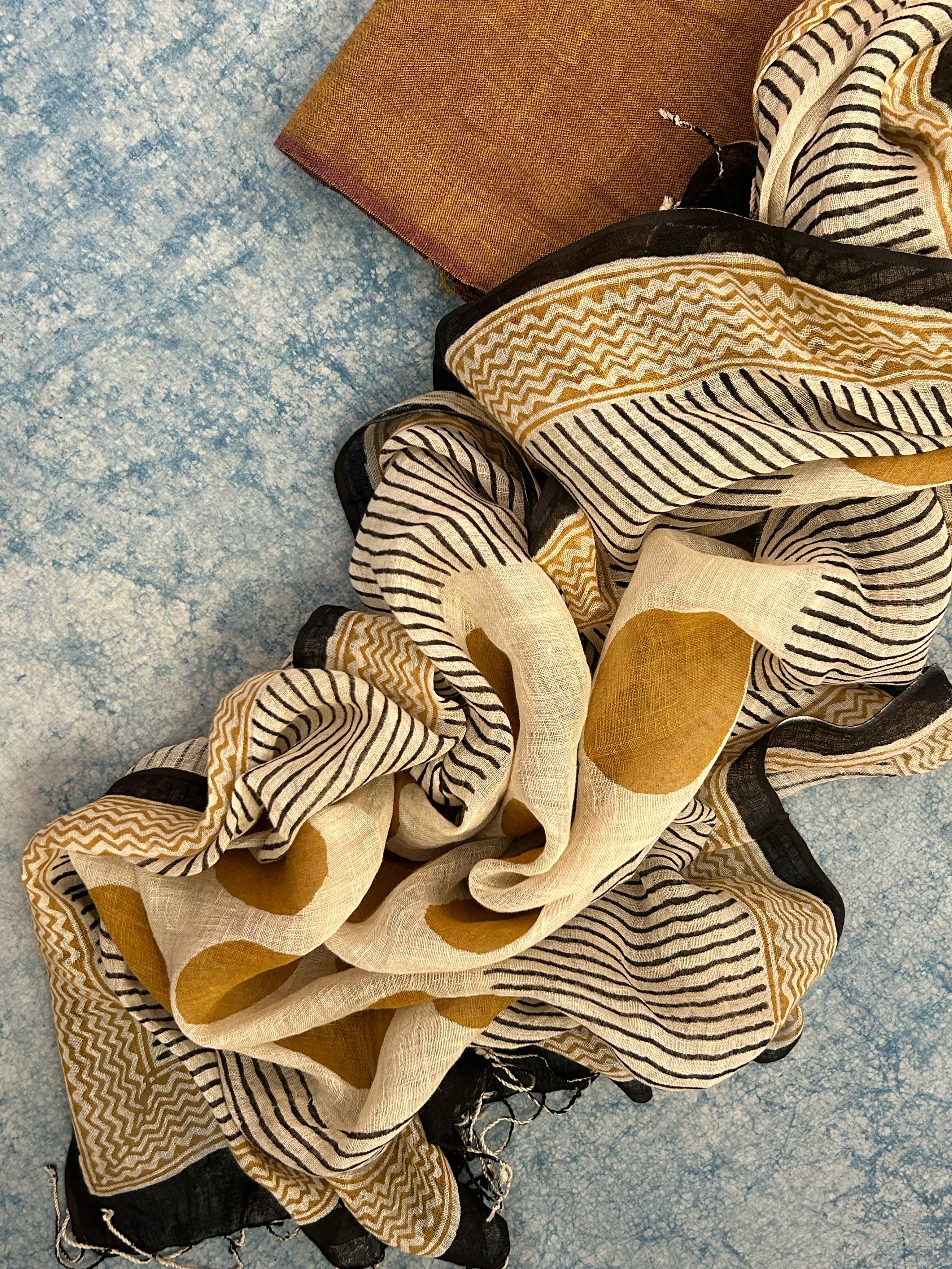 Handwoven Handblock Printed Set - Mustard Brown