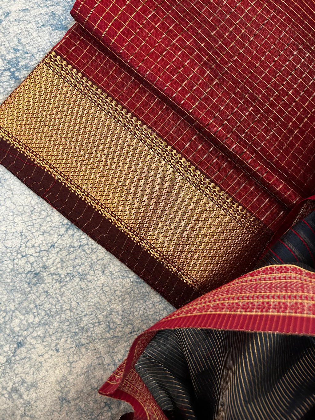 Handwoven Maheshwari Kurta Dupatta Set