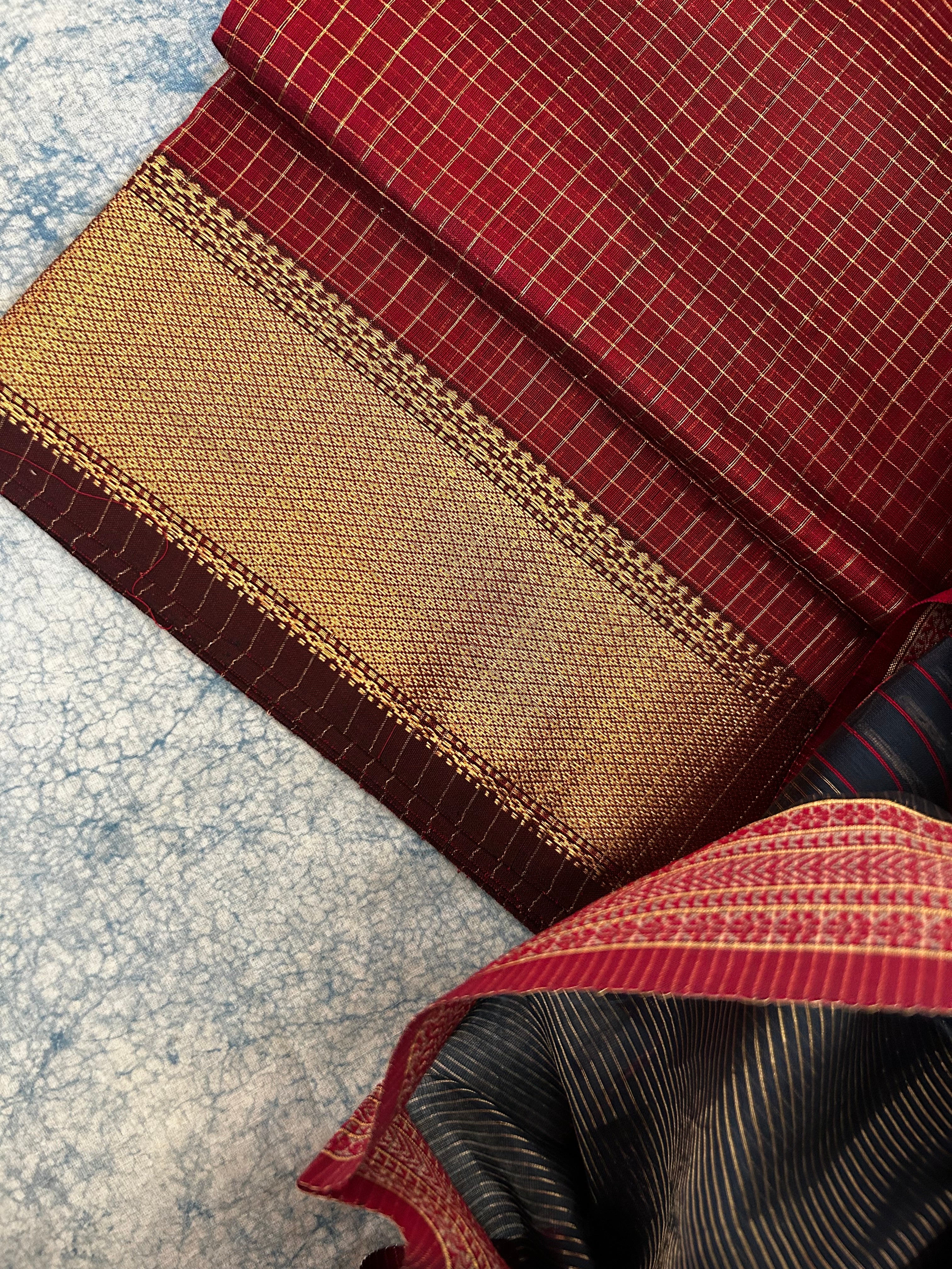 Handwoven Maheshwari Kurta Dupatta Set