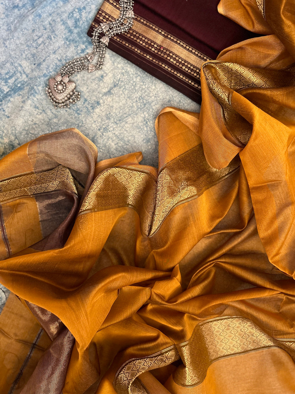 Handwoven Maheshwari Kurta Dupatta Set