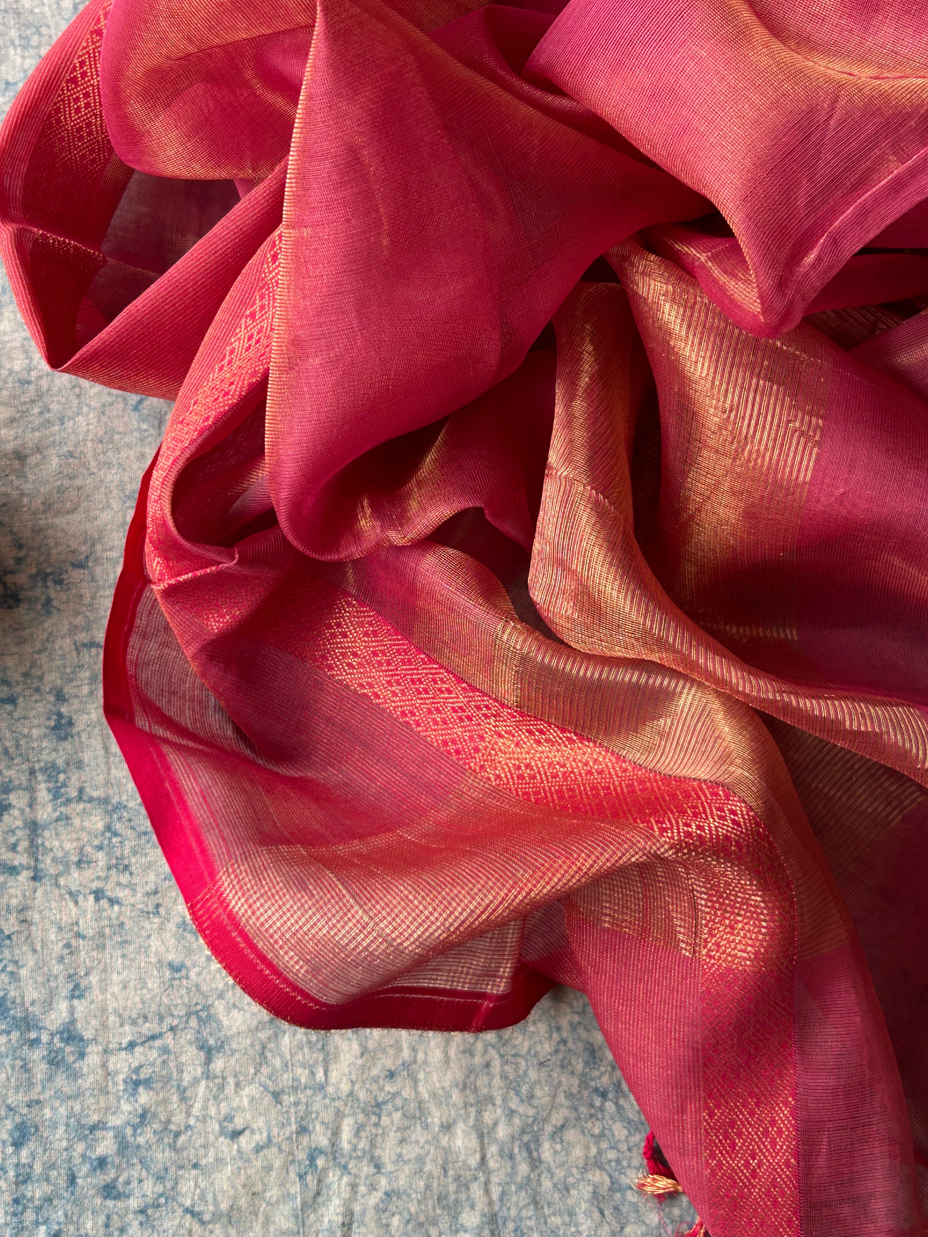 Raagini - Handwoven Maheshwari Kurta Dupatta Set