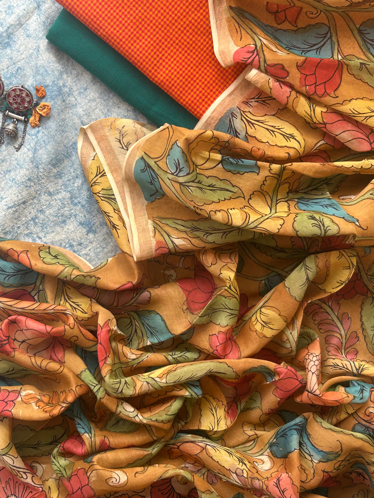 Rukmini - Handwoven Handpainted Kalamkari Set