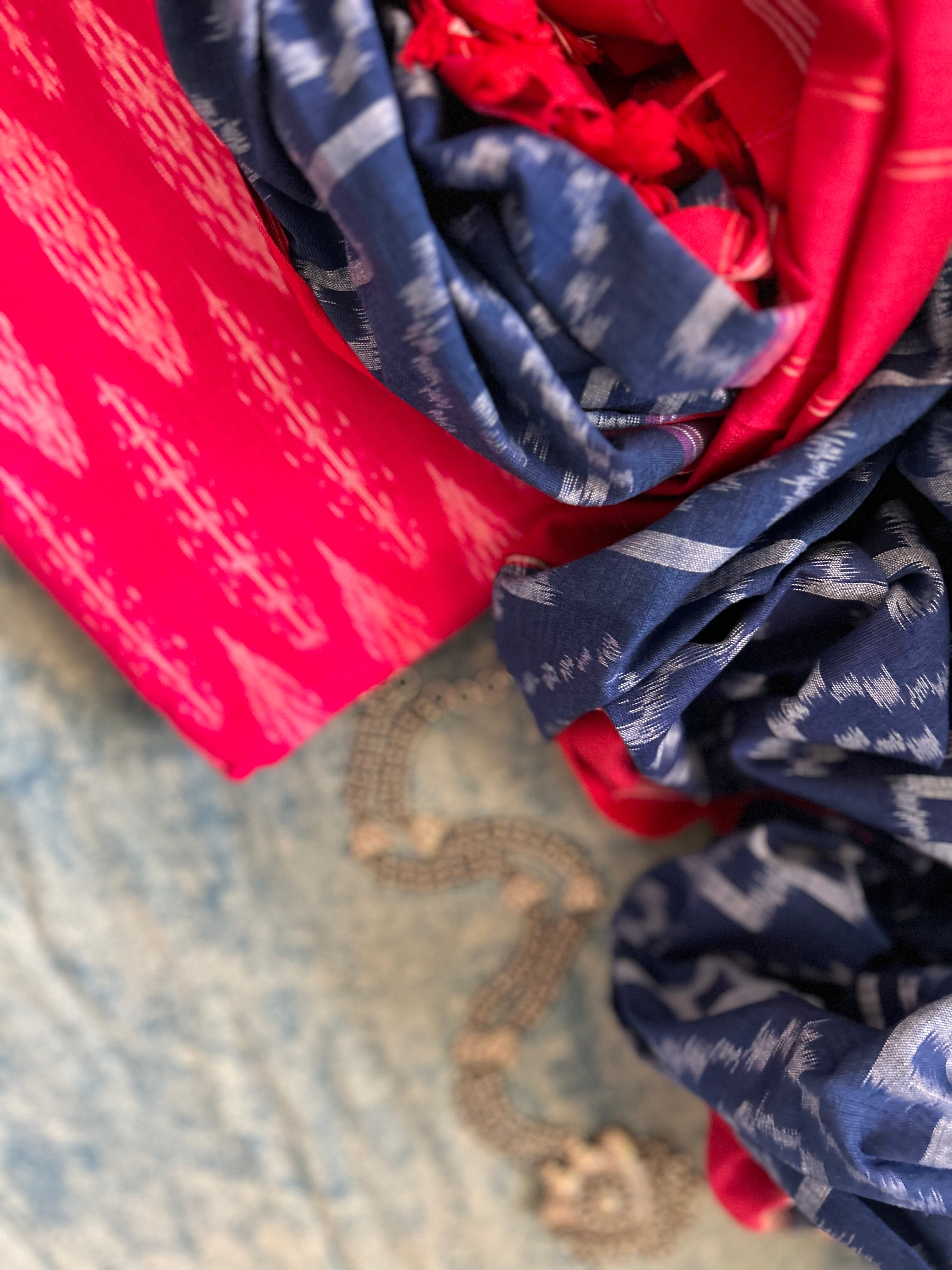 Handwoven Ikat Kurta Telia Dupatta Set