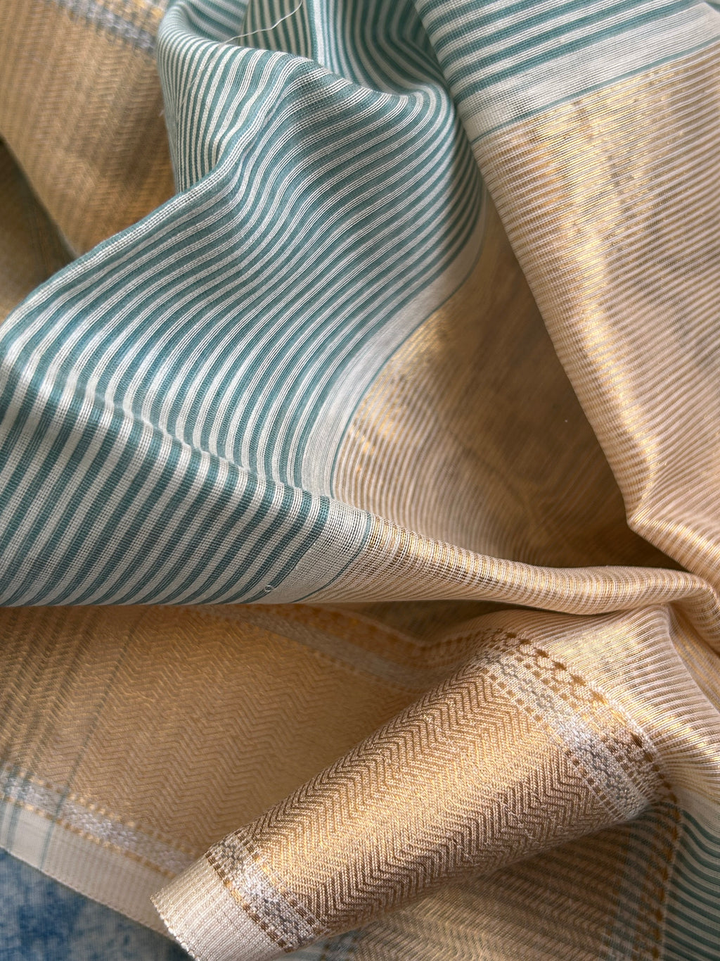 Handwoven Maheshwari Kurta Dupatta Set -Pastel Green