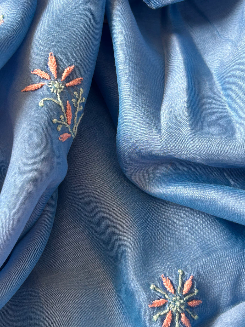 Lavanya - Handwoven Chikankari Work Maheshwari Set