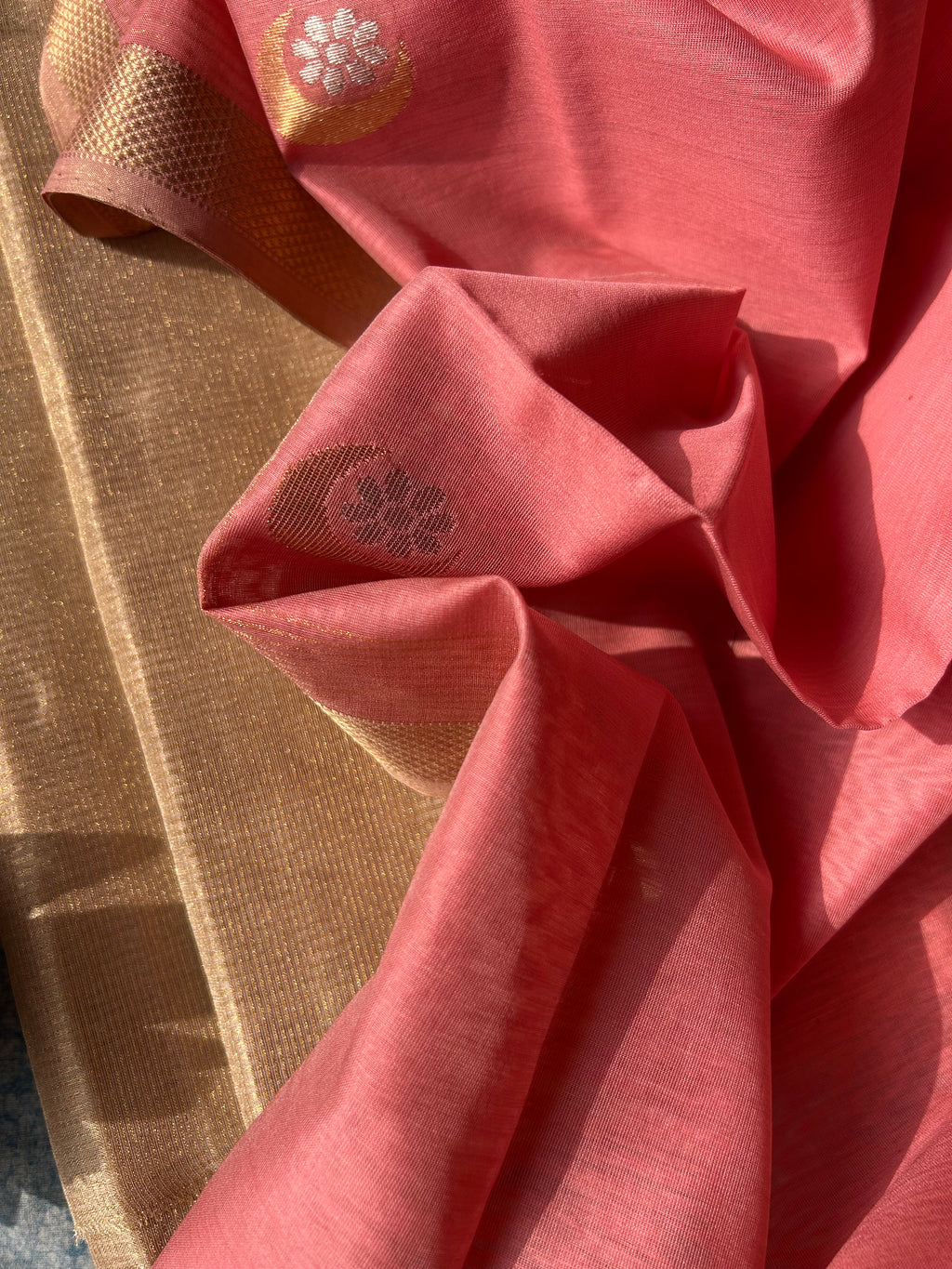 Handwoven Maheshwari Tissue Kurta Dupatta Set -Gold & Baby Pink