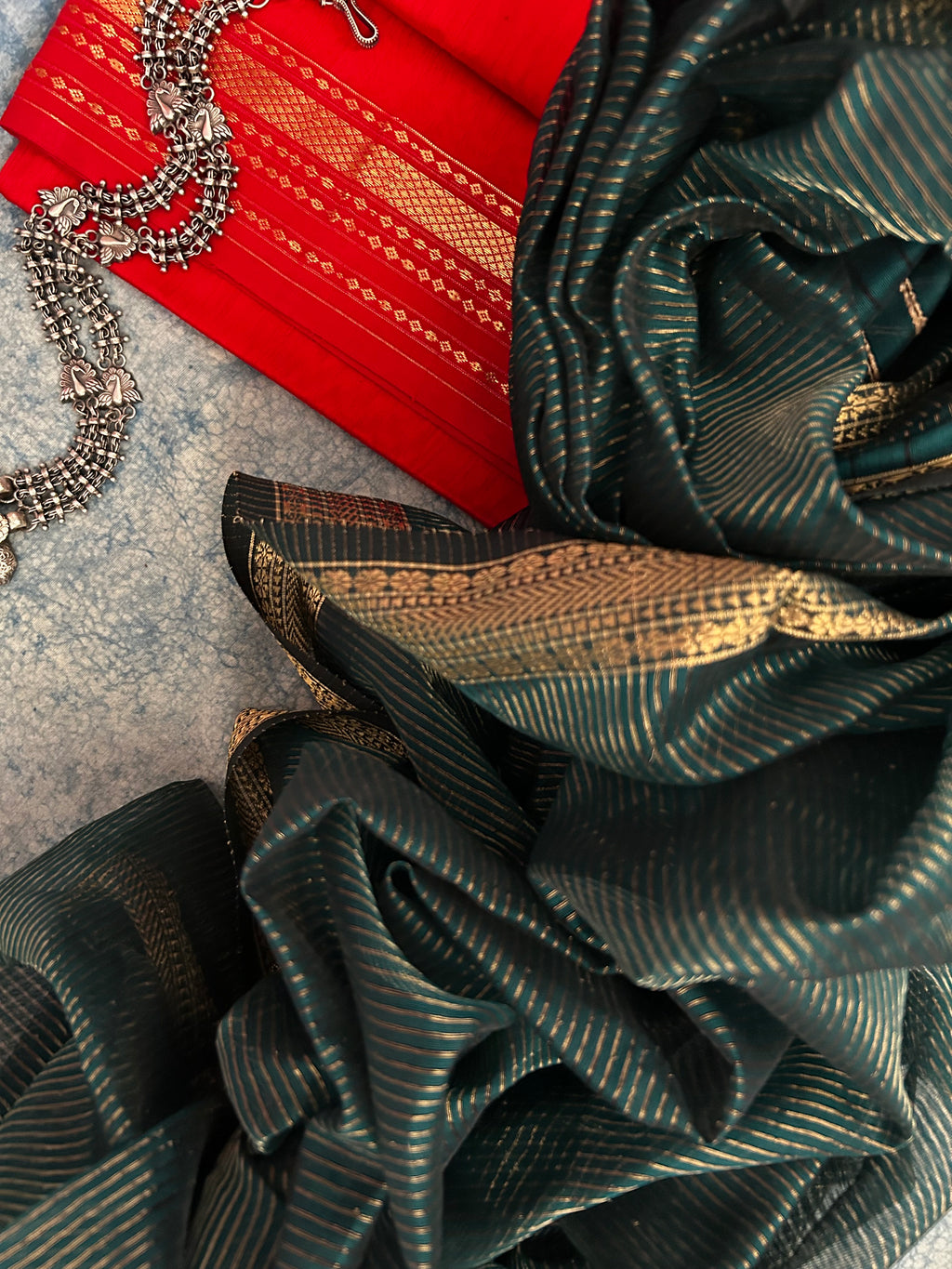 Handwoven Maheshwari Kurta Dupatta Set