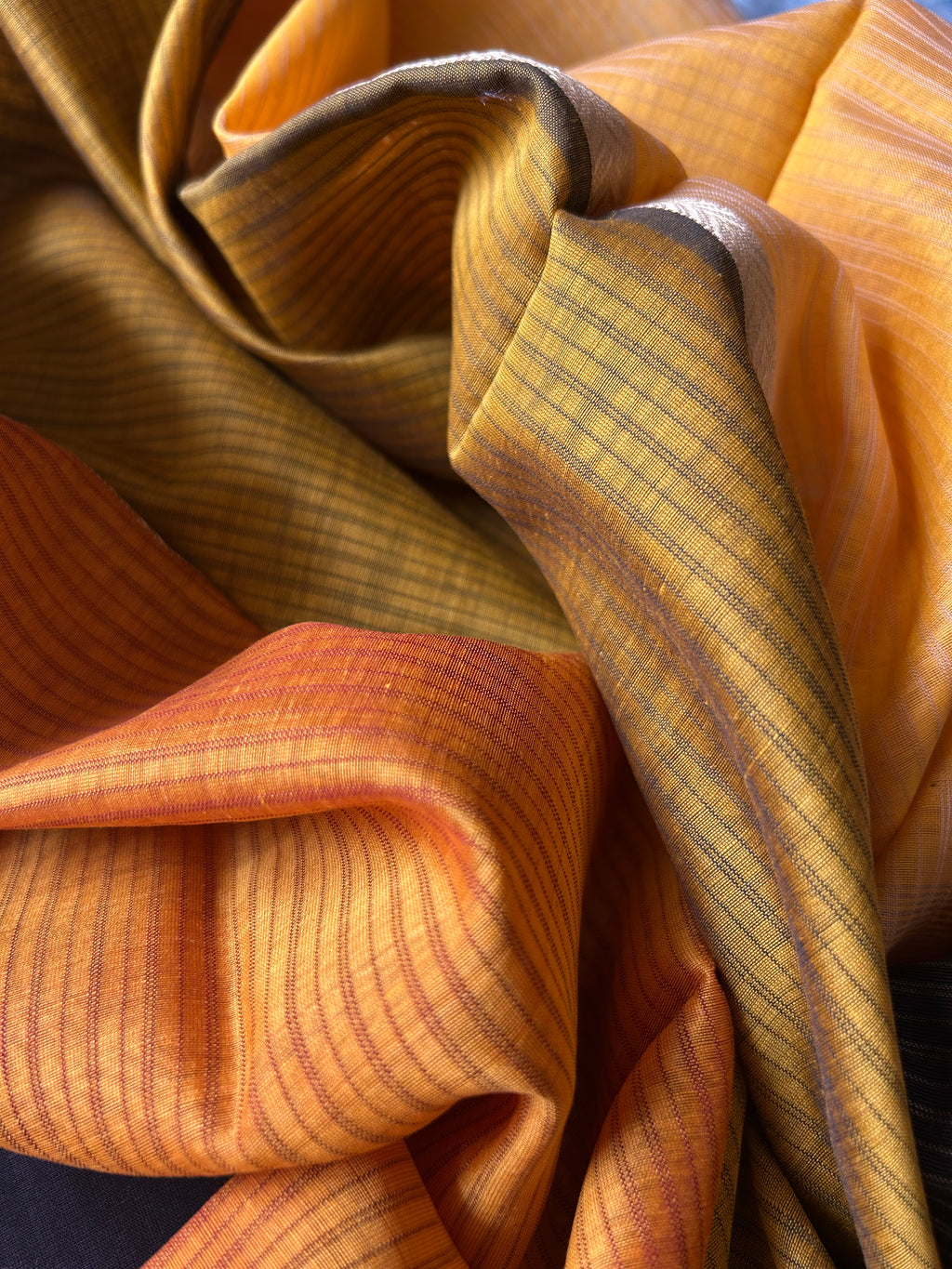 Handwoven Maheshwari Kurta Dupatta Set -Black & Burnt Orange