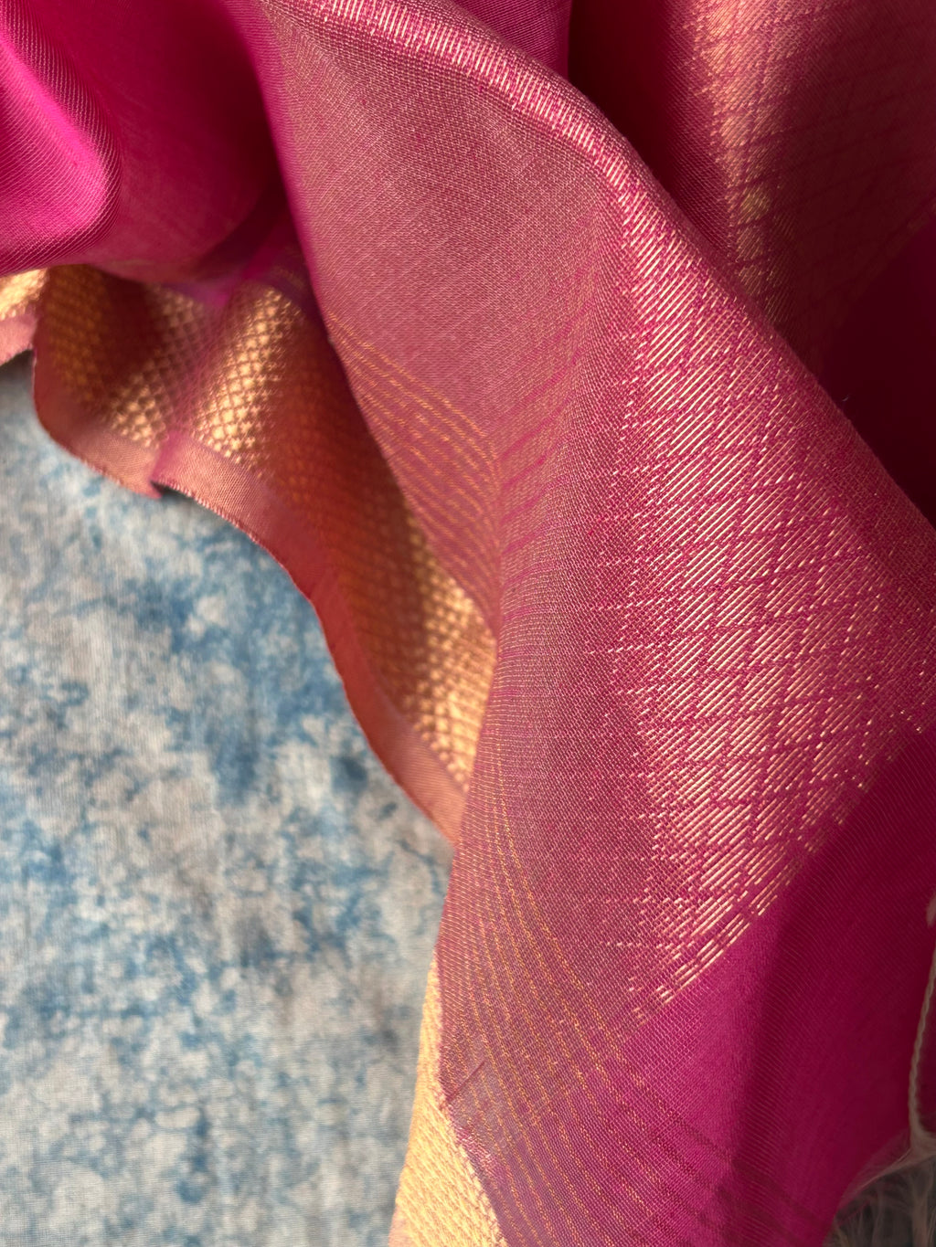 Raani - Handwoven Maheshwari Kurta Dupatta Set