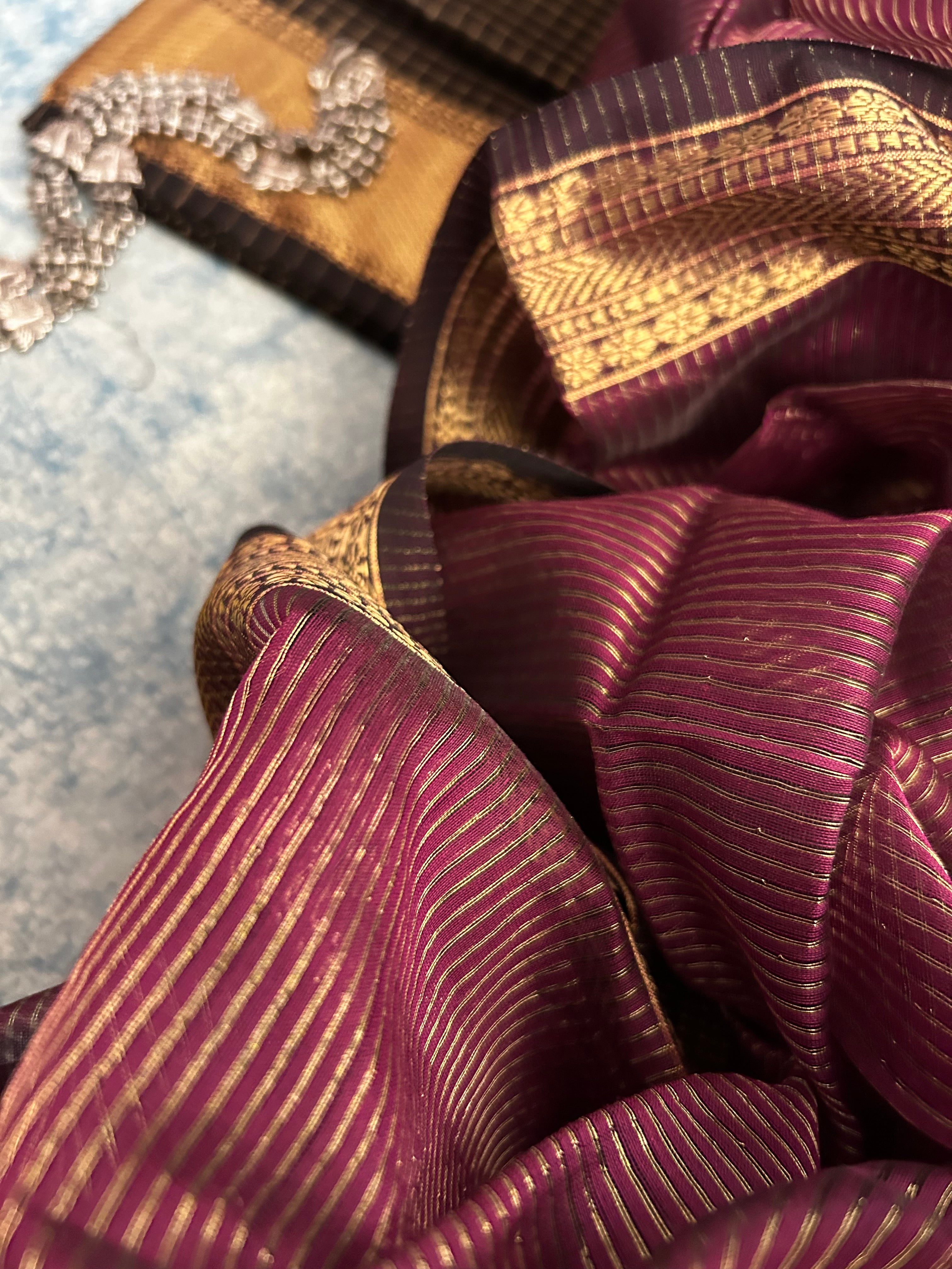Handwoven Maheshwari Kurta Dupatta Set