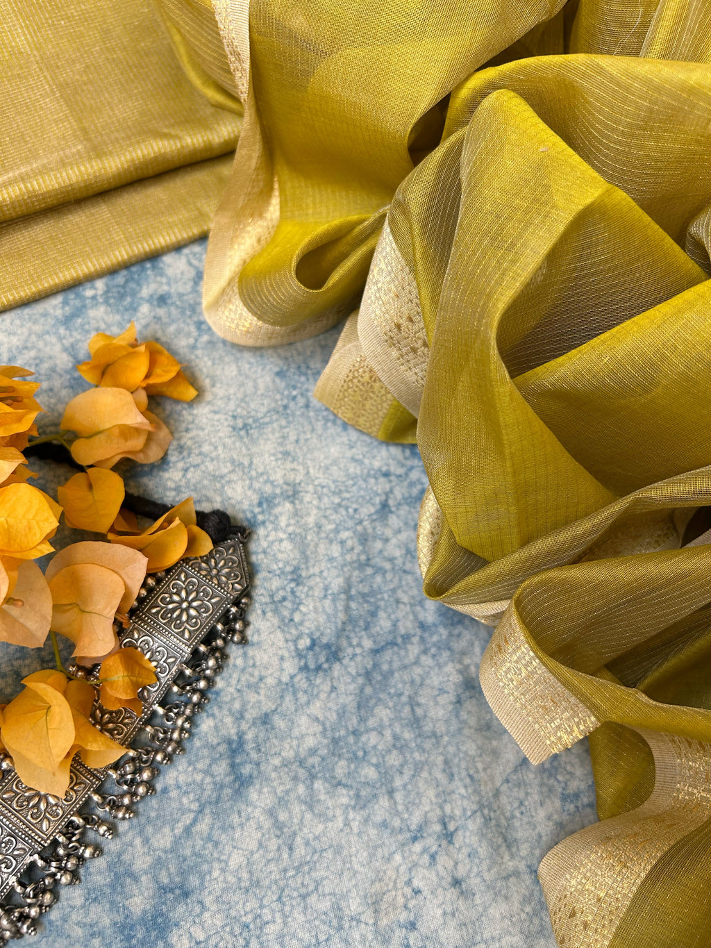 Handwoven Maheshwari Kurta Dupatta Set - Antique Lime Yellow Gold