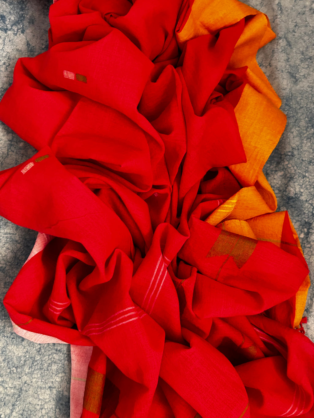 Surkh- Handwoven Bengal Jamdani Kurta Dupatta set