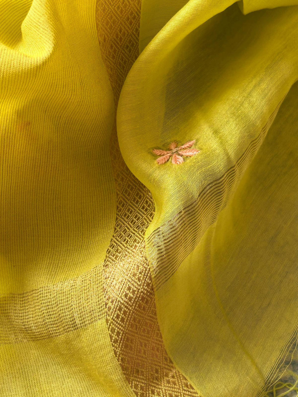 Vibha - Handwoven Chikankari Work Maheshwari Set