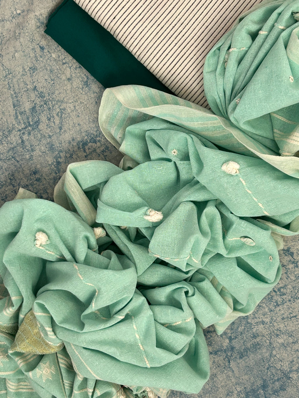 Parijaat - Handwoven Bhujodi Kala Cotton Set