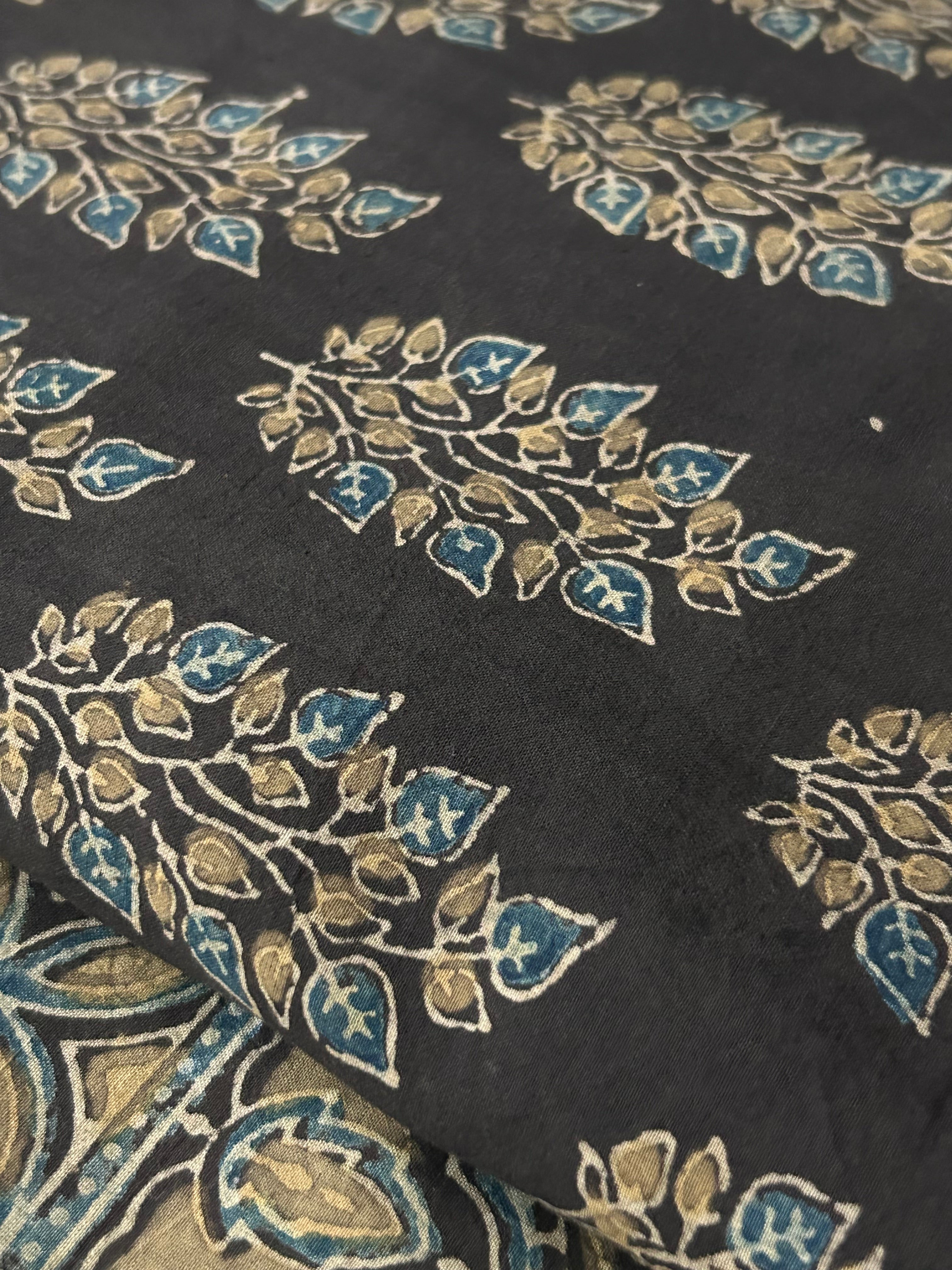 Dhara - Natural Dyes Handblock Ajrakh Cotton and Linen Dupatta Set