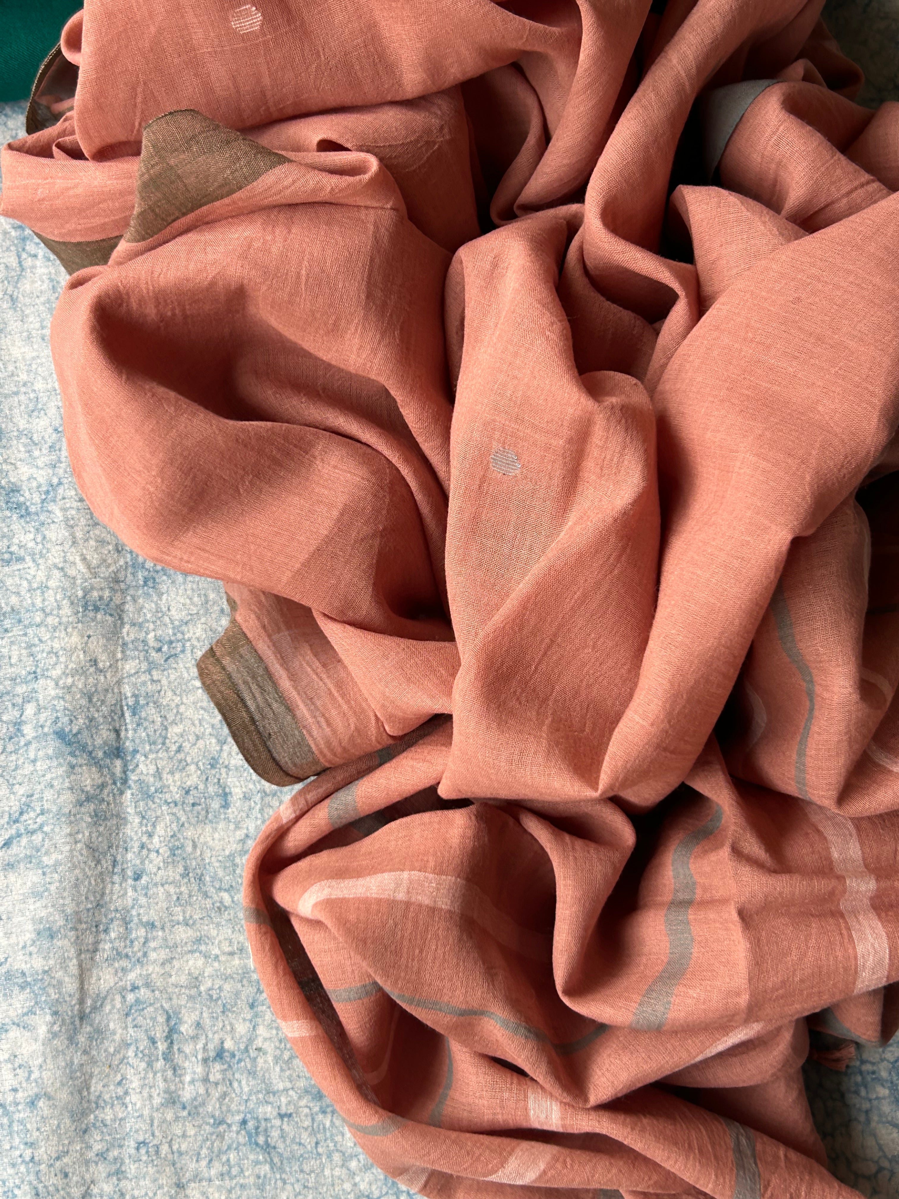 Parijat - Handwoven Bengal Jamdani Kurta Dupatta set