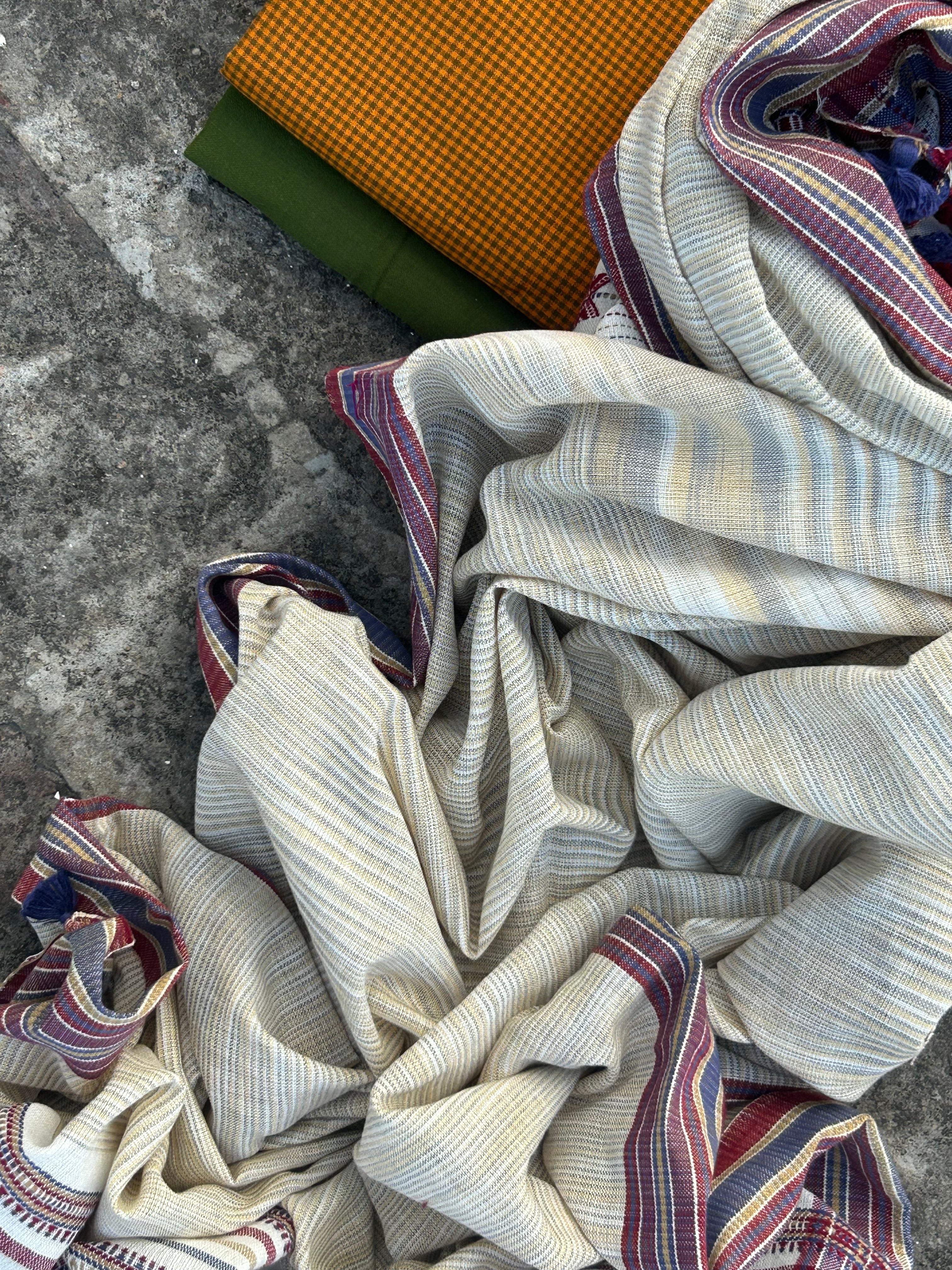 Tanbun - Handwoven Bhujodi Set