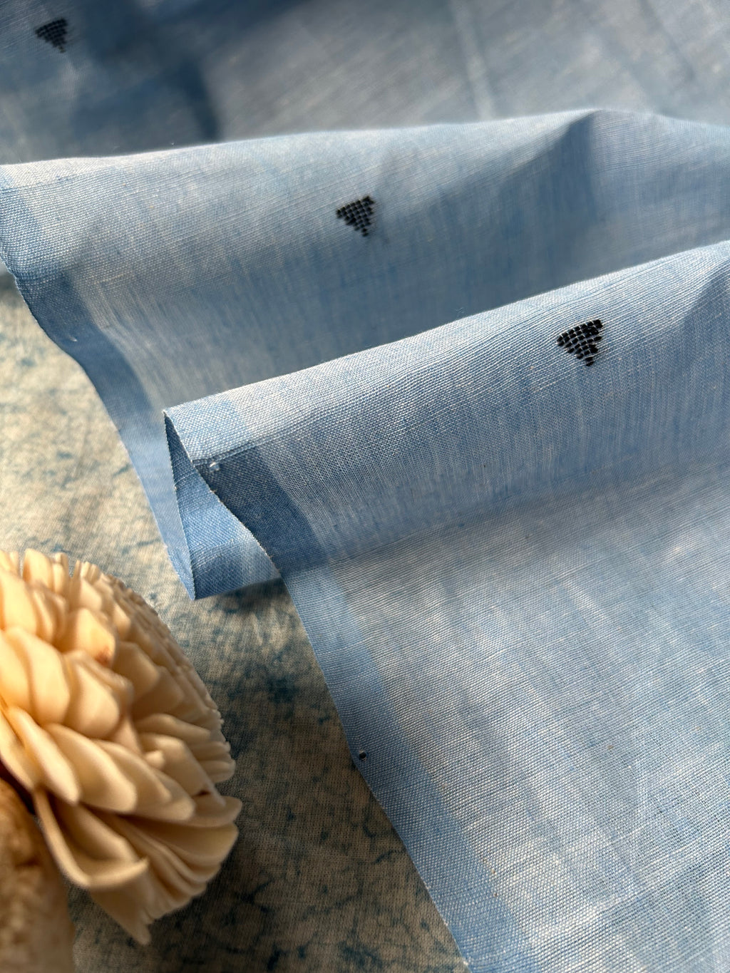 Aasmaani - Handspun and Handwoven Ponduru Cotton Fabric (960 INR/metre)