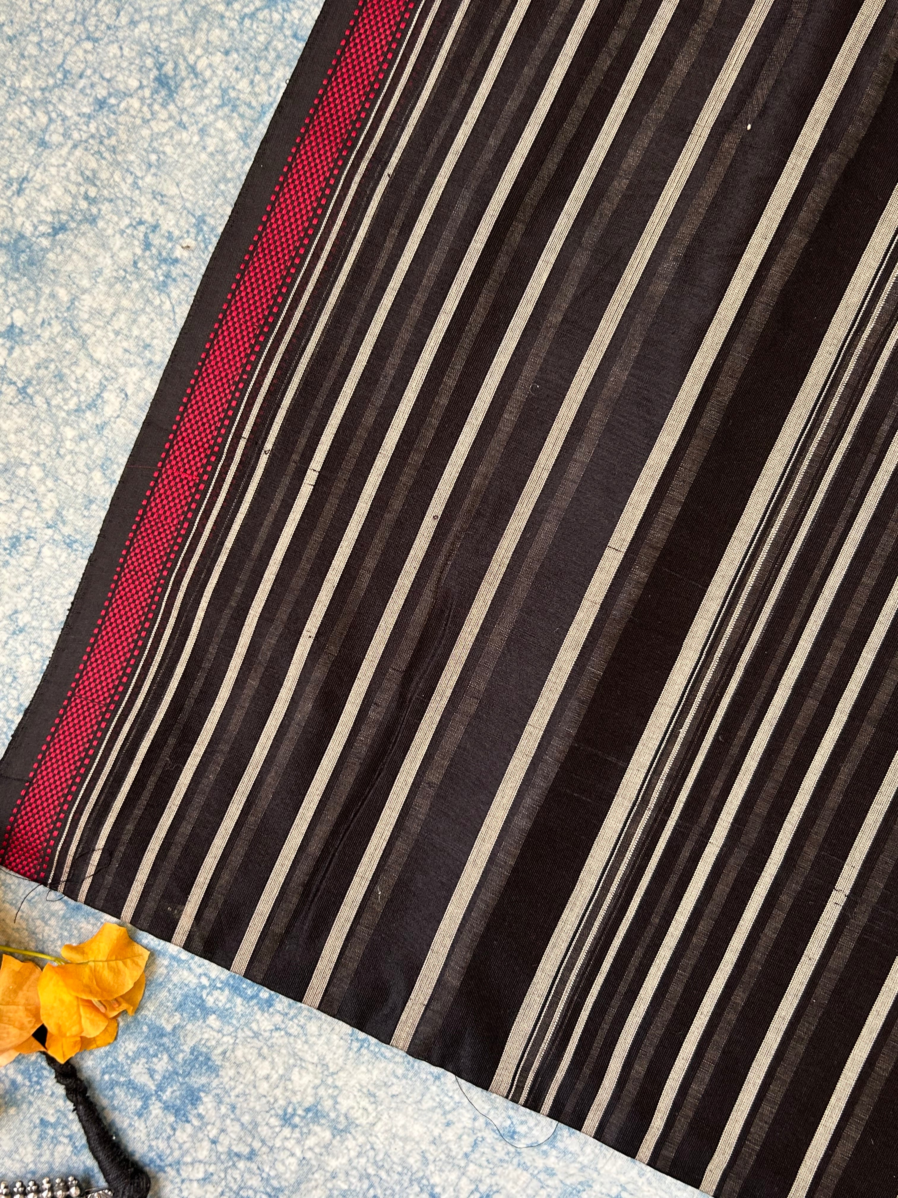 Handwoven Maheshwari Kurta Dupatta Set -Black