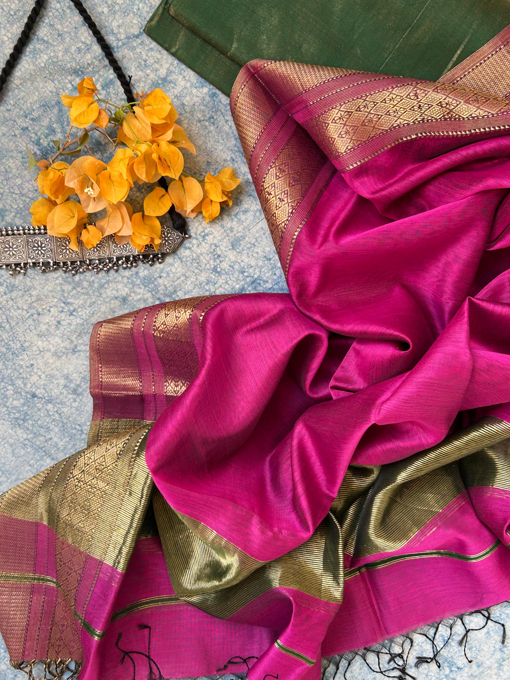 Handwoven Maheshwari Kurta Dupatta Set - Green and Pink