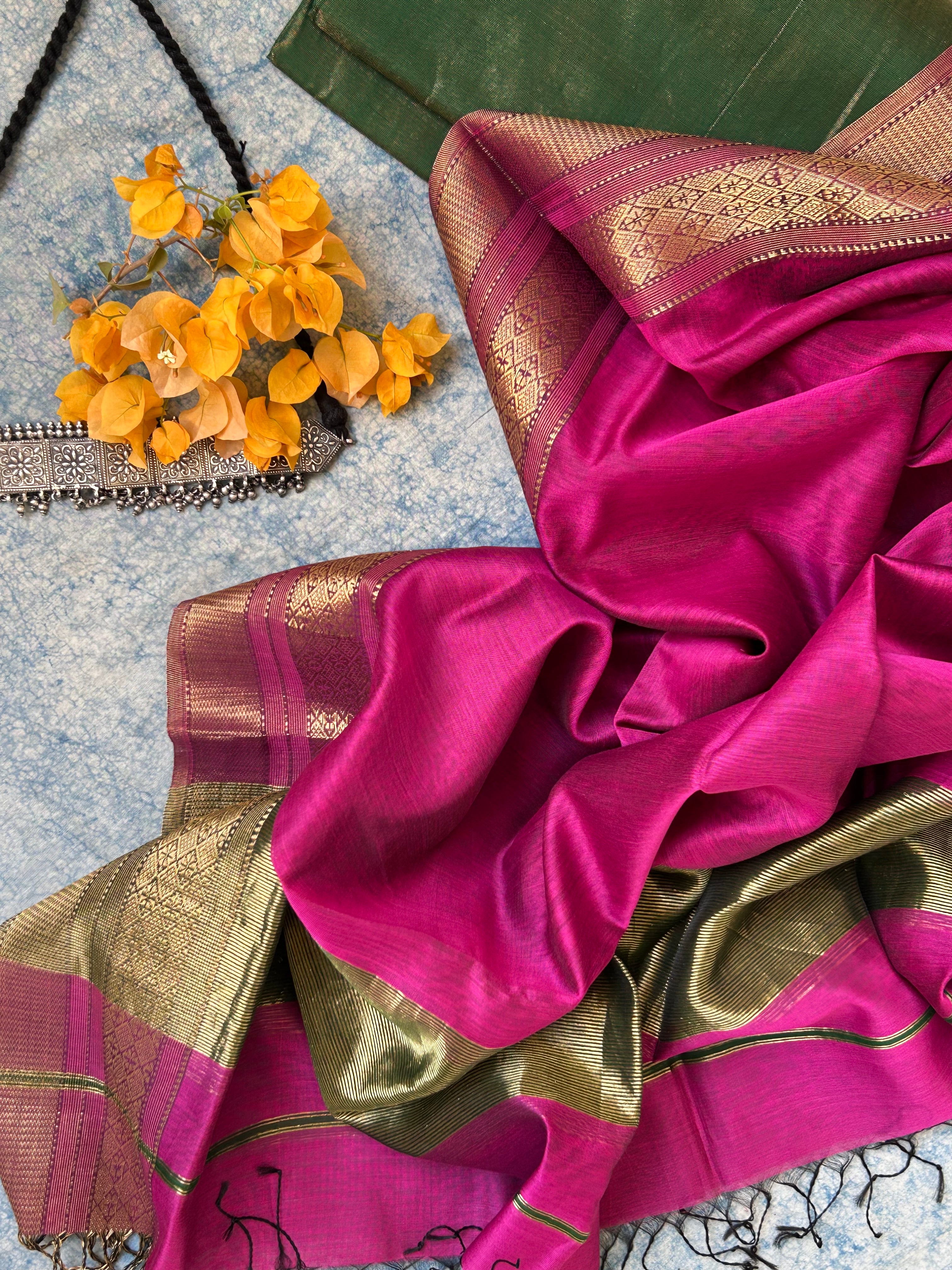 Handwoven Maheshwari Kurta Dupatta Set - Green and Pink