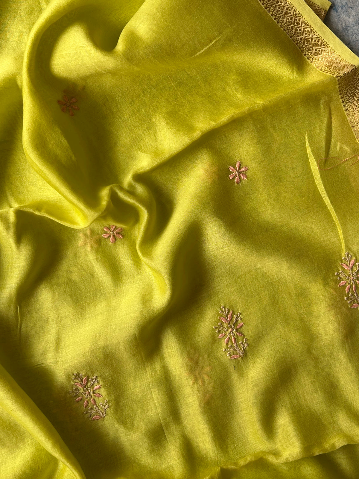 Vibha - Handwoven Chikankari Work Maheshwari Set