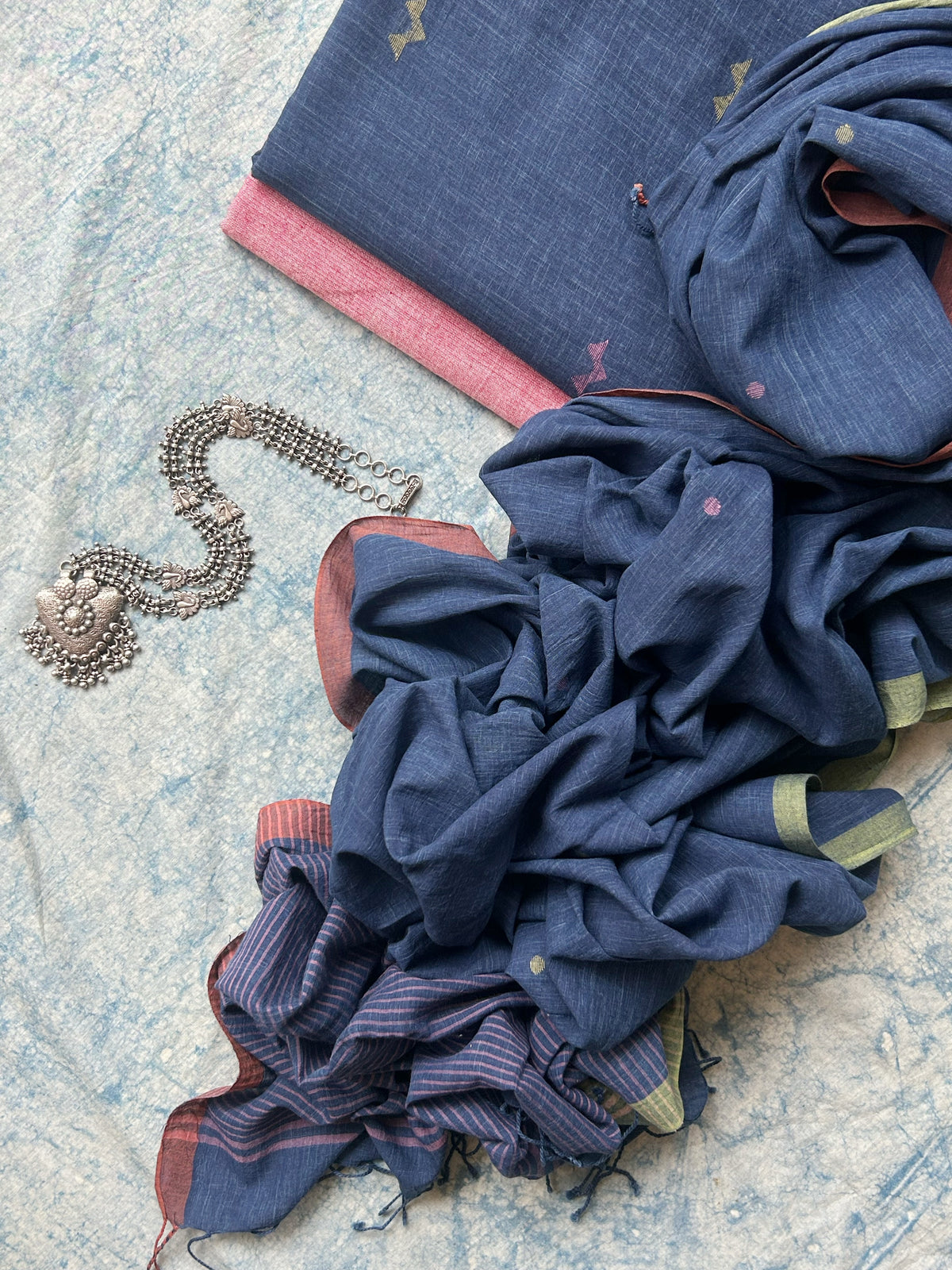 Aarushi - Handwoven Bengal Jamdani Kurta Dupatta set