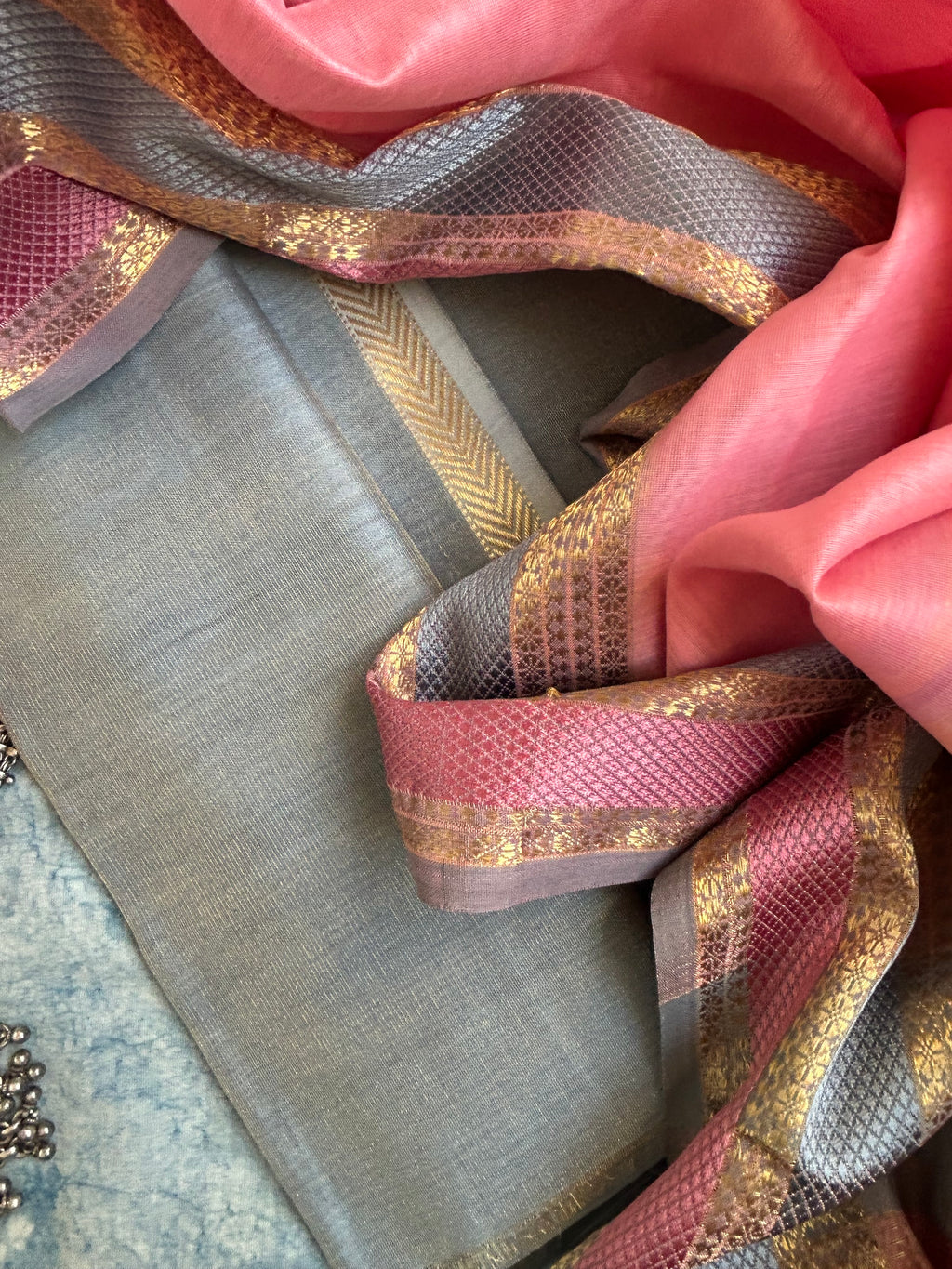 Handwoven Maheshwari Kurta Dupatta Set - Ash Grey