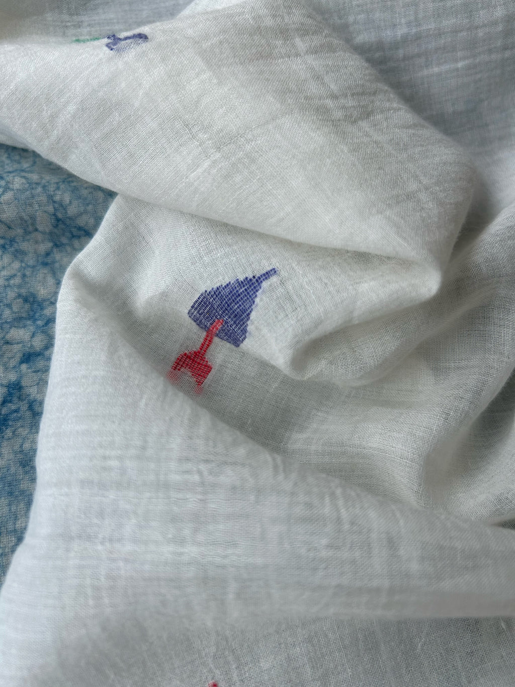 Parijat - Handwoven Bengal Jamdani Fabric (740 INR/metre)