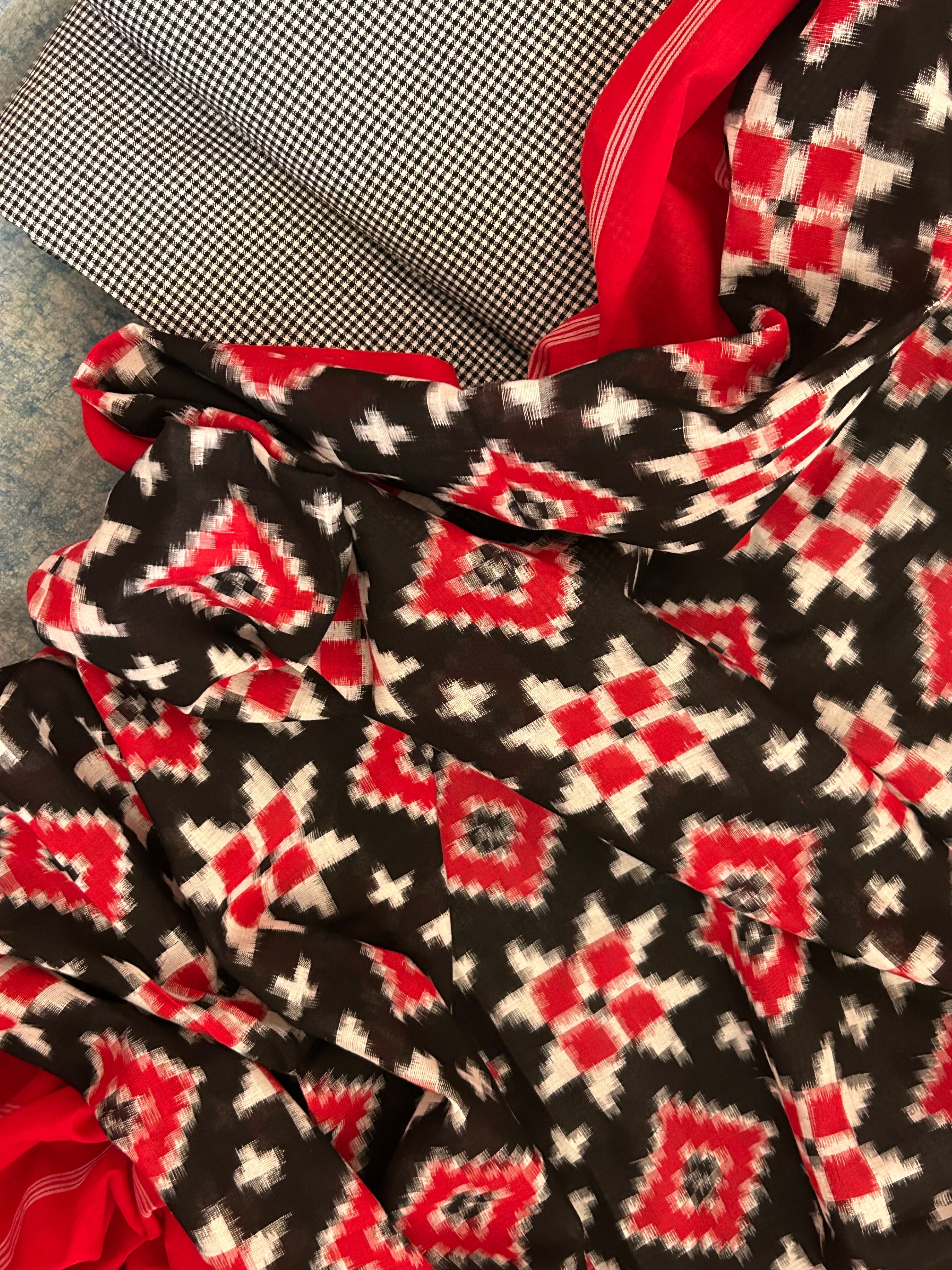Handwoven Ikat Kurta Telia Dupatta Set