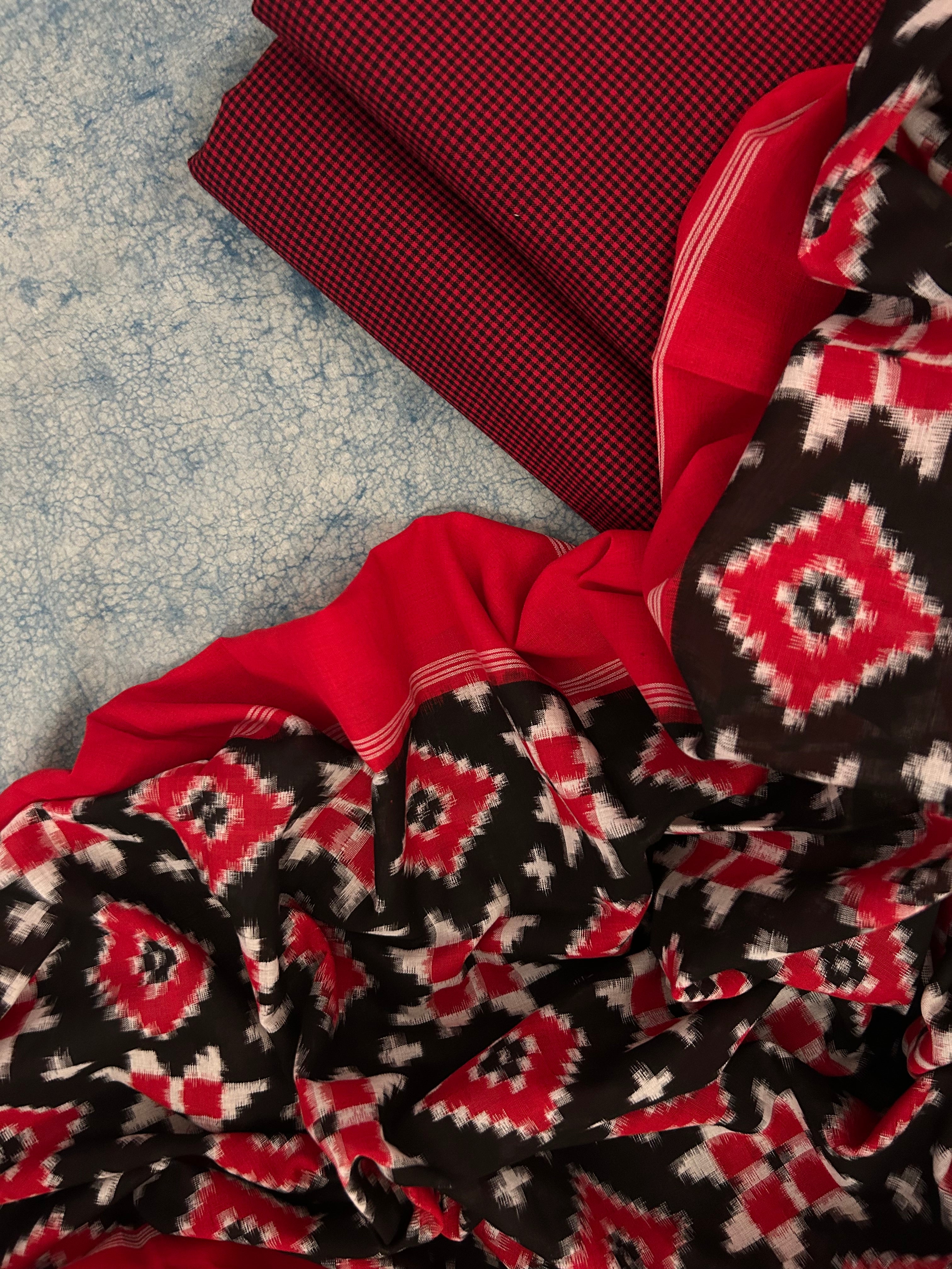 Handwoven Ikat Kurta Telia Dupatta Set