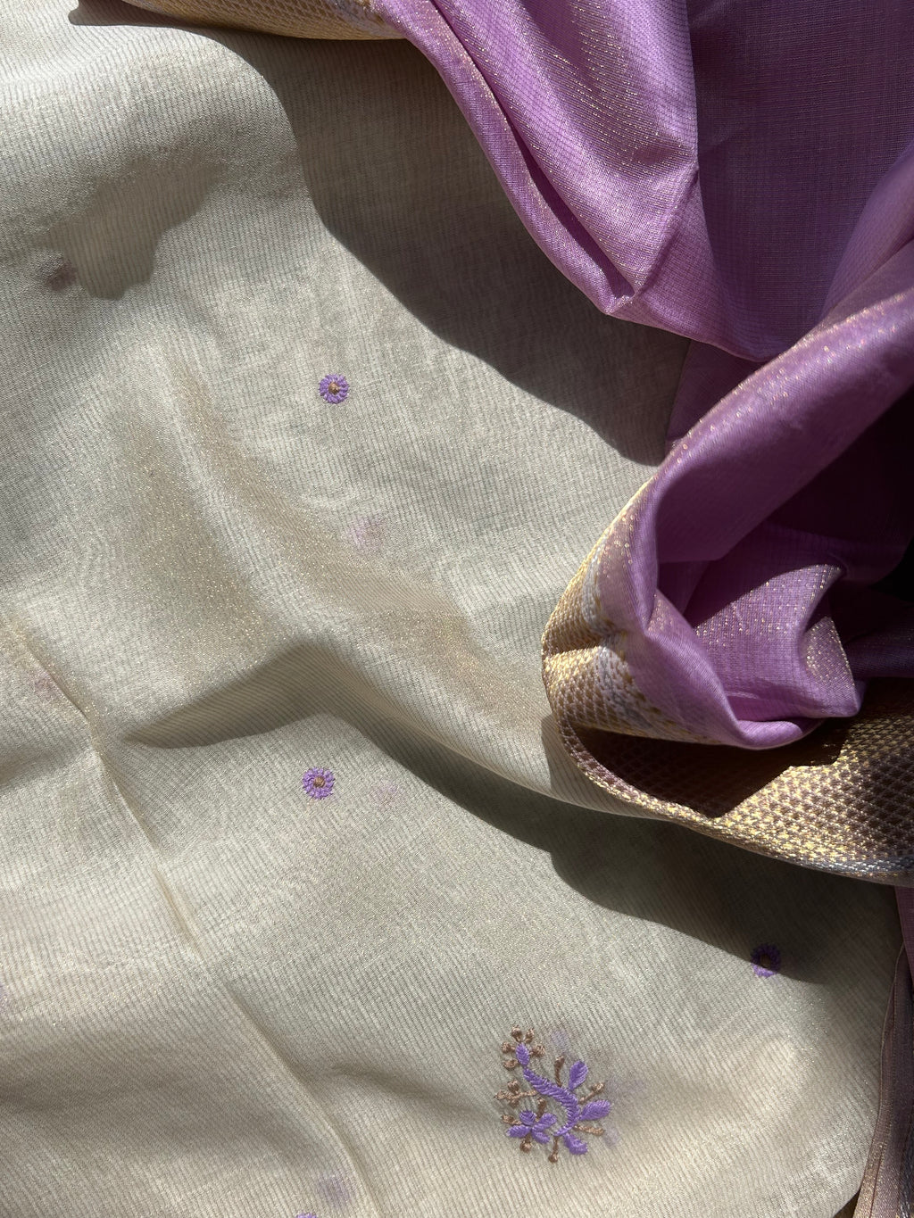 Handwoven Chikankari Work Maheshwari Set