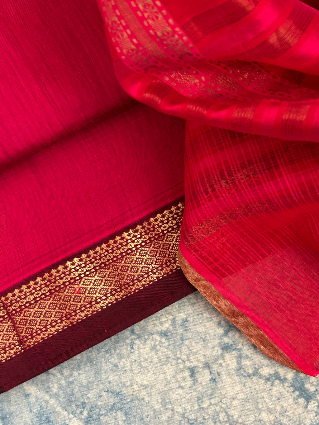 Handwoven Maheshwari Kurta Dupatta Set