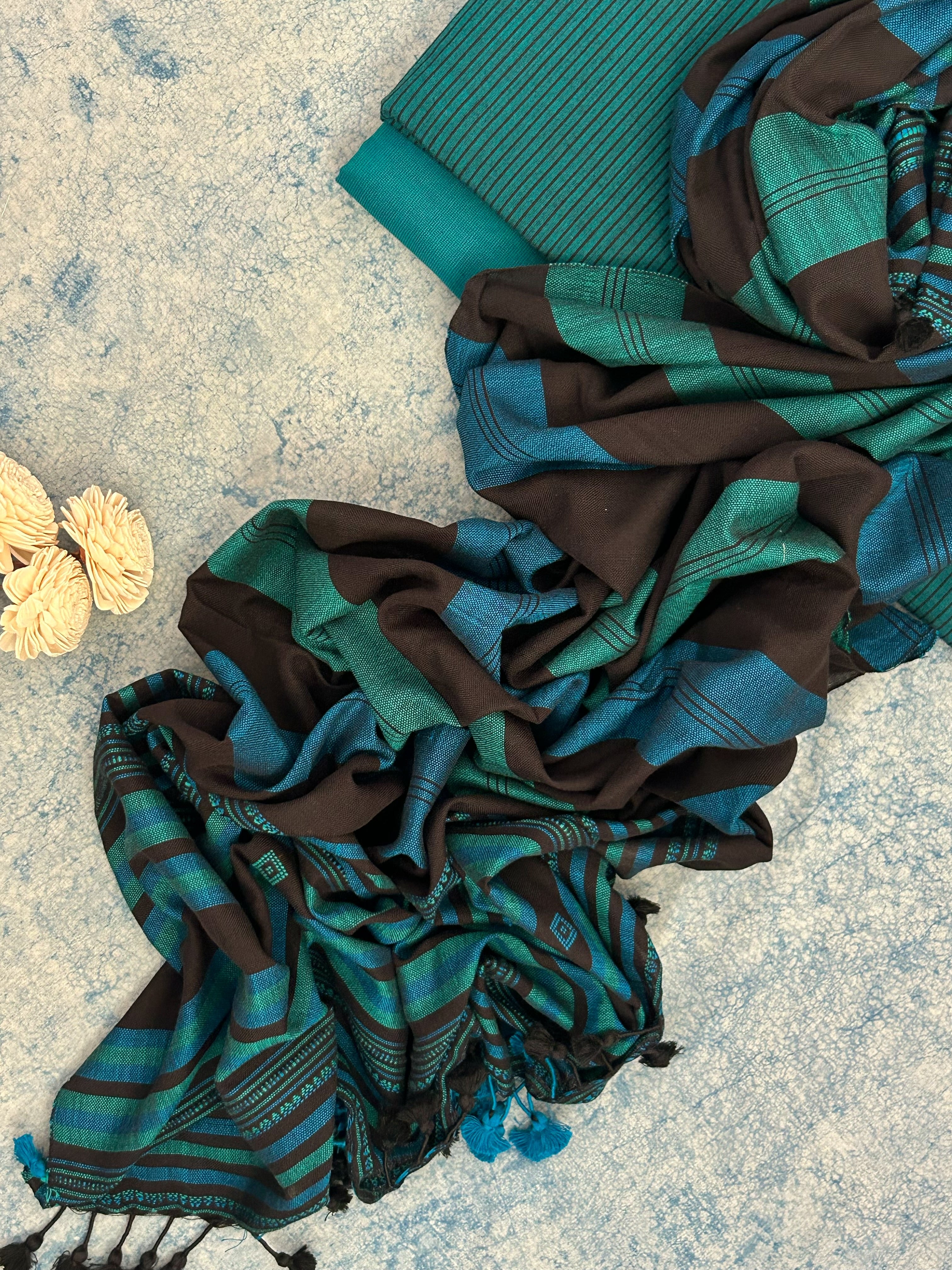Handwoven Bhujodi Set - Teal