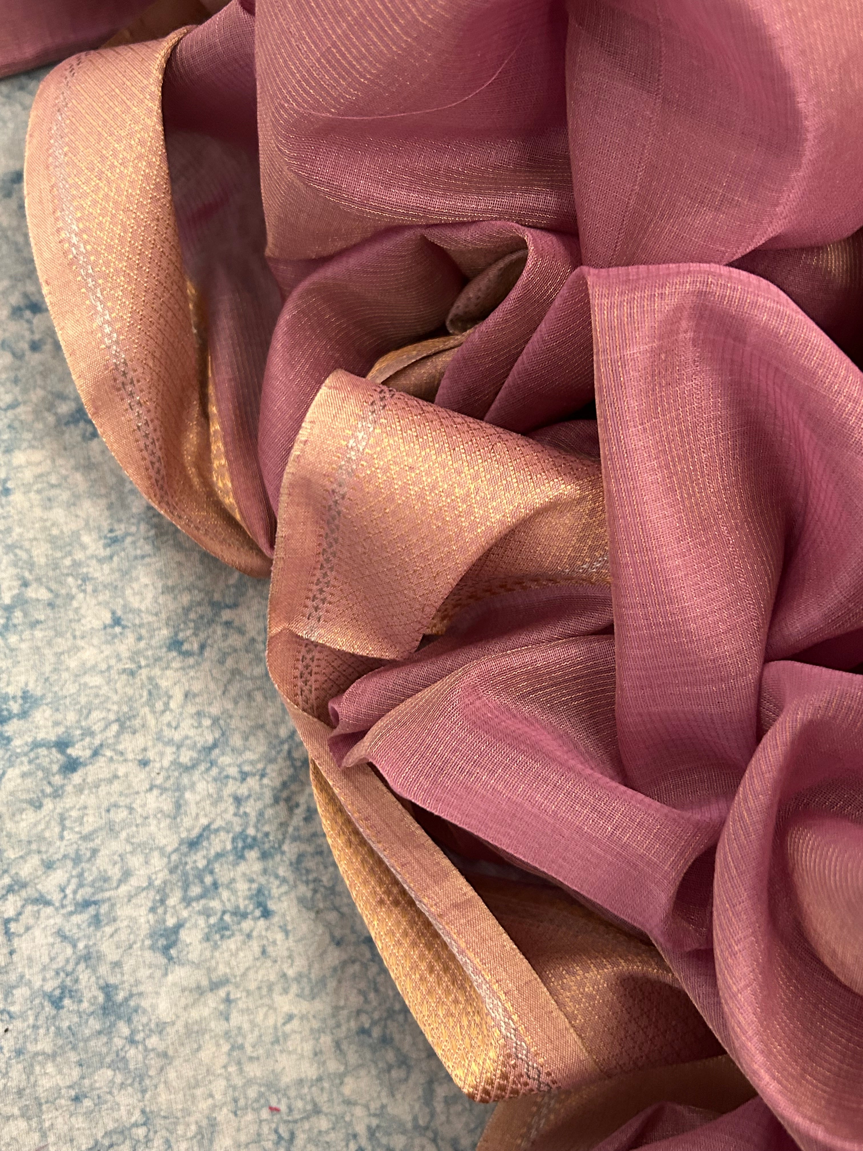 Handwoven Maheshwari Kurta Dupatta Set -Mauve & Gold