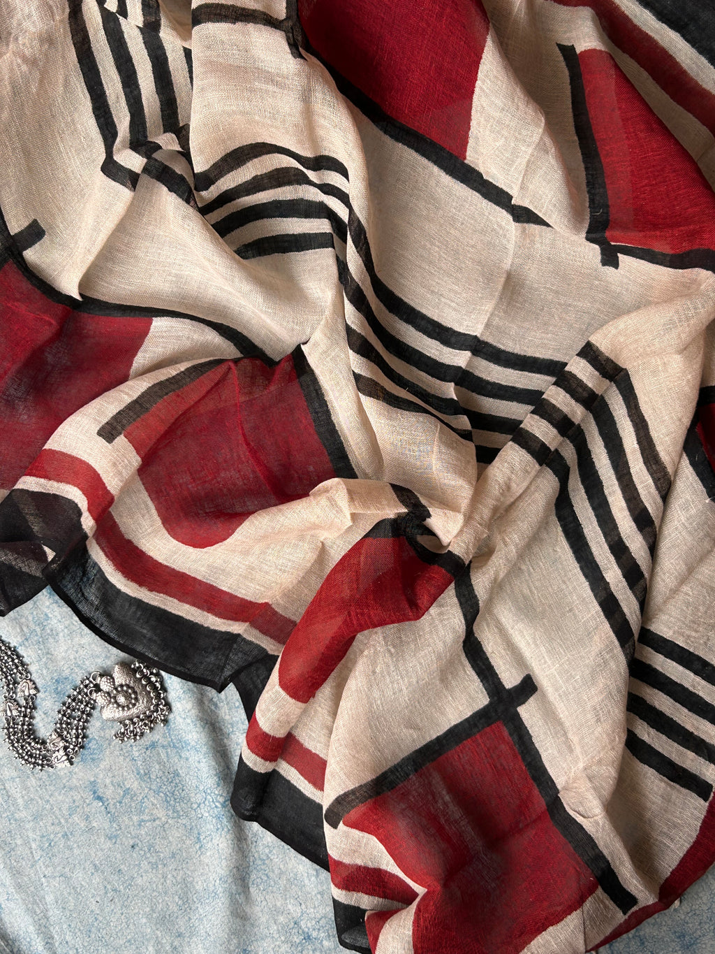Mahi - Natural Dyes Handblock Ajrakh Cotton and Linen Dupatta Set