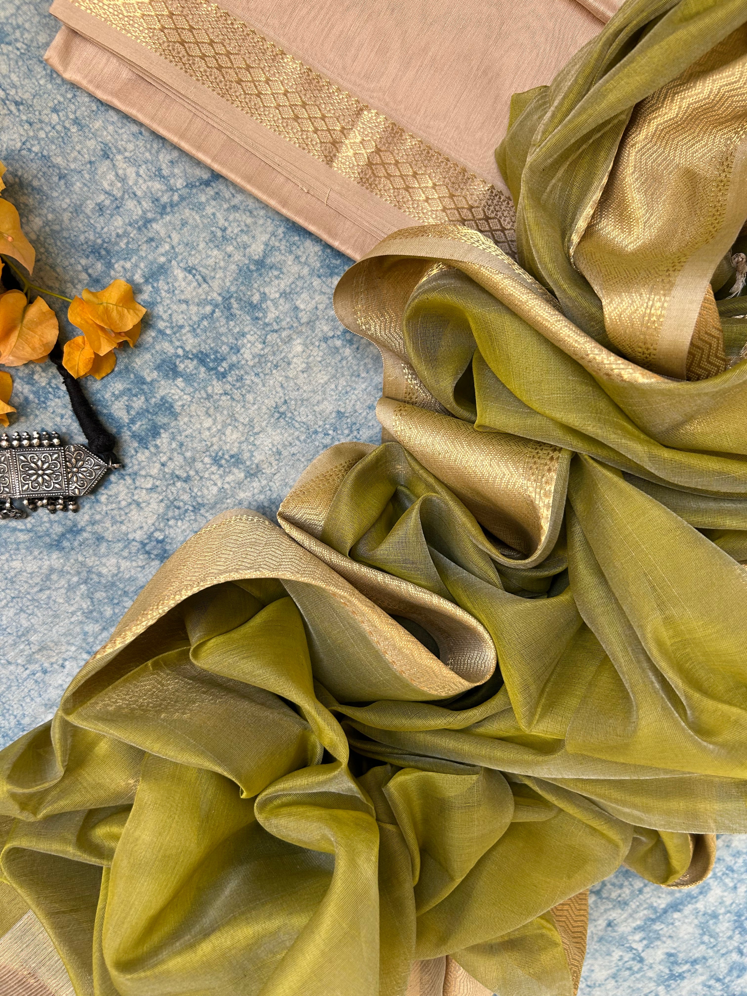 Handwoven Maheshwari Kurta Dupatta Set - Almond and Lime Green