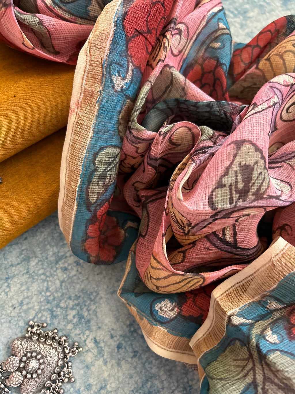 Handwoven Handcrafted Kalamkari Set