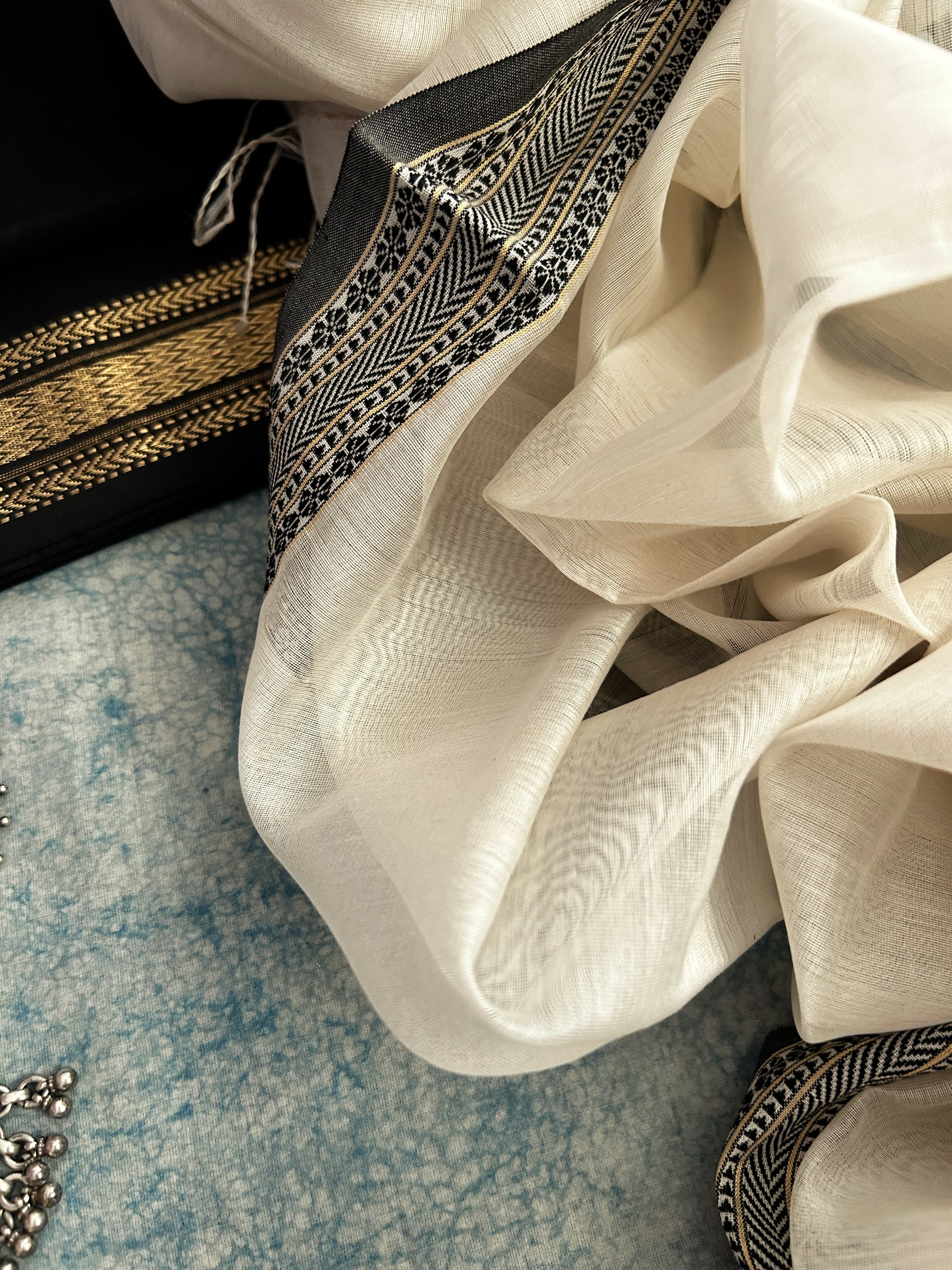 Handwoven Maheshwari Kurta Dupatta Set